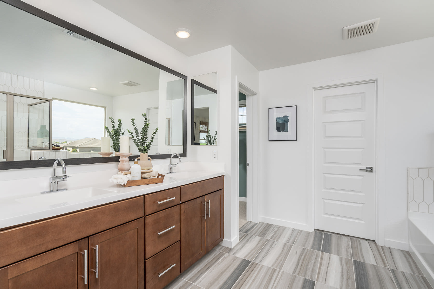 Primary Bathroom | Mazatal | Bentridge | Buckeye, AZ | Landsea Homes