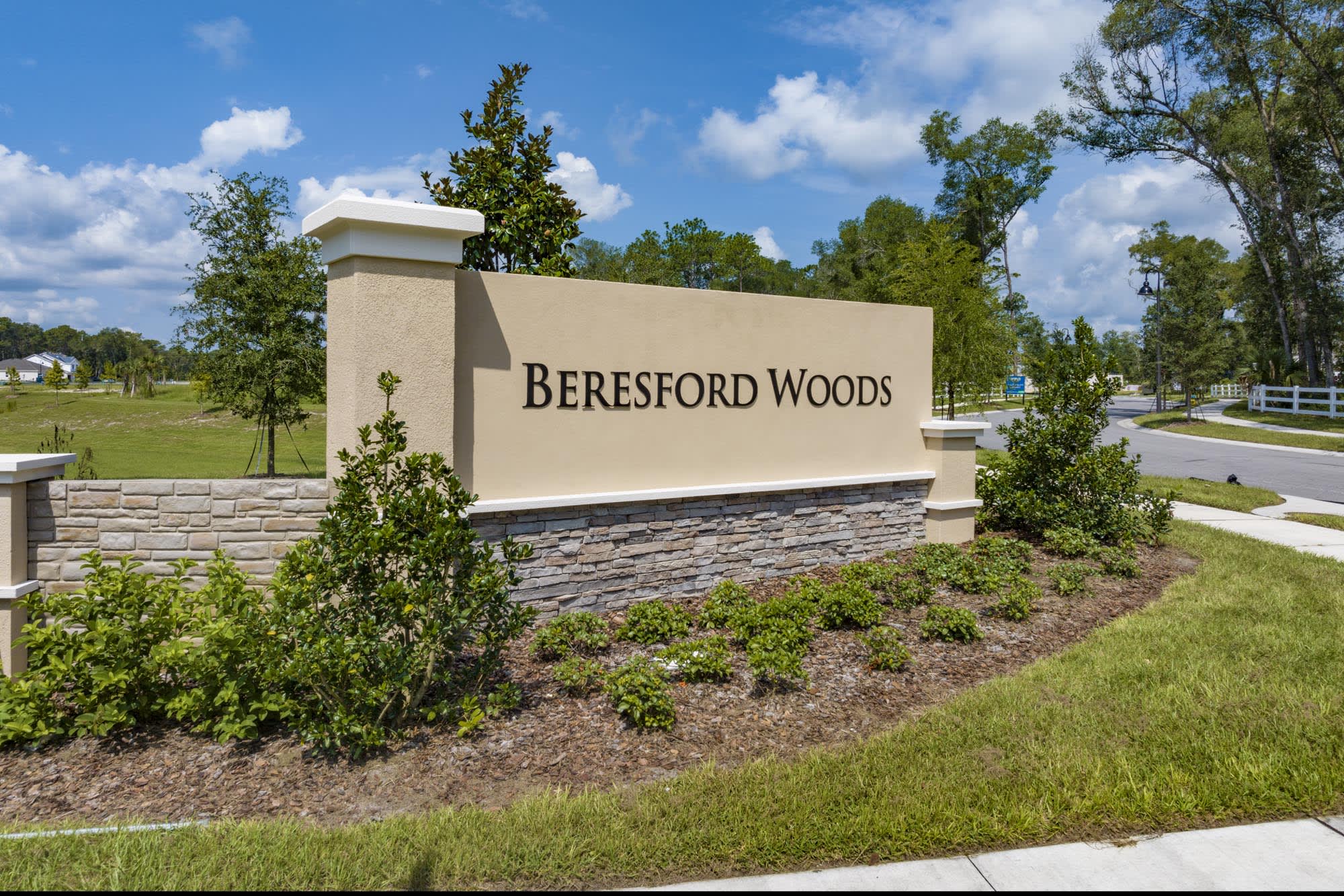 Entry Monument | Beresford Woods | New Homes in DeLand, FL | Landsea Homes