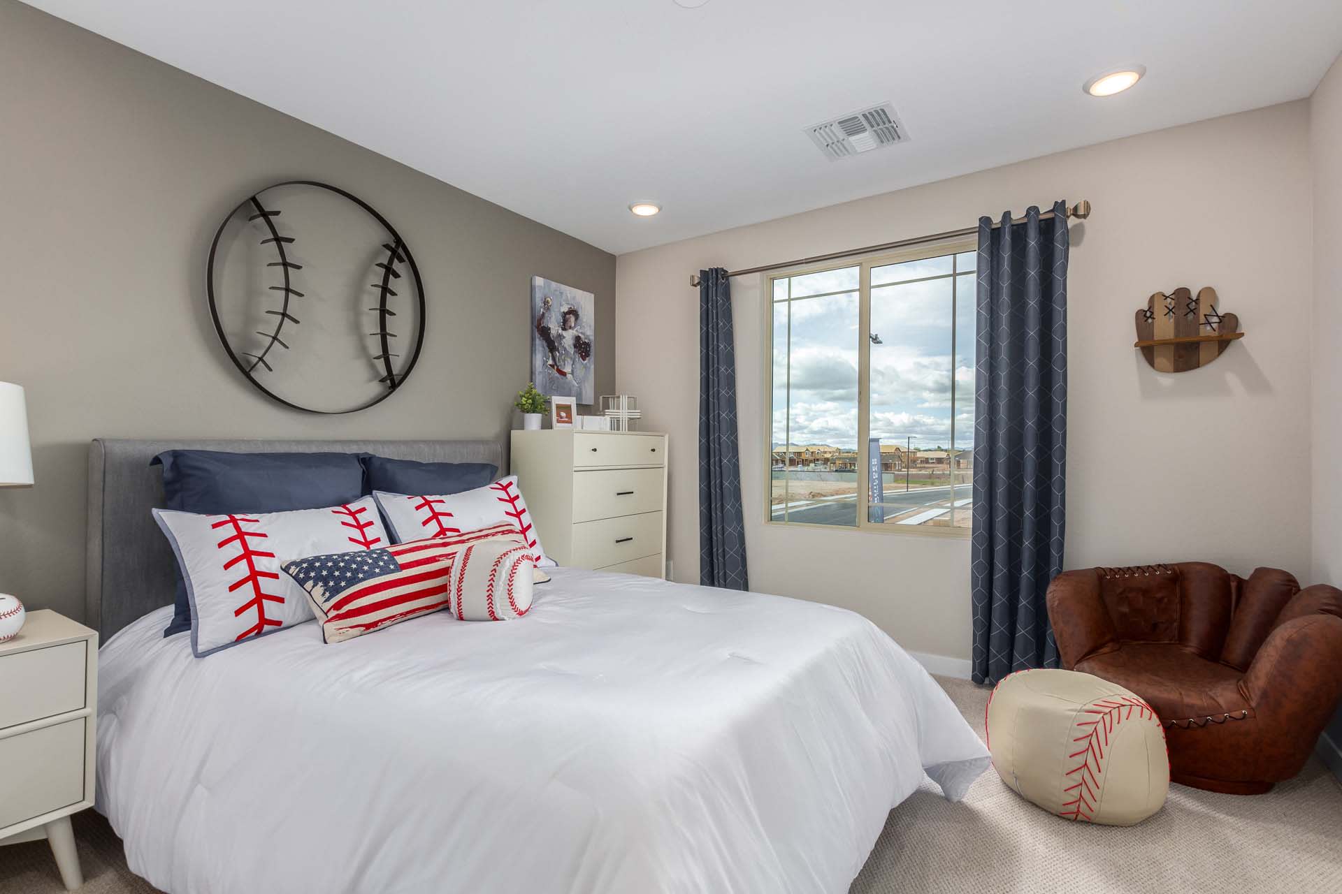 Bedroom 4 | Prescott | The Villages at North Copper Canyon – Valley Series | New homes in Surprise, Arizona | Landsea Homes