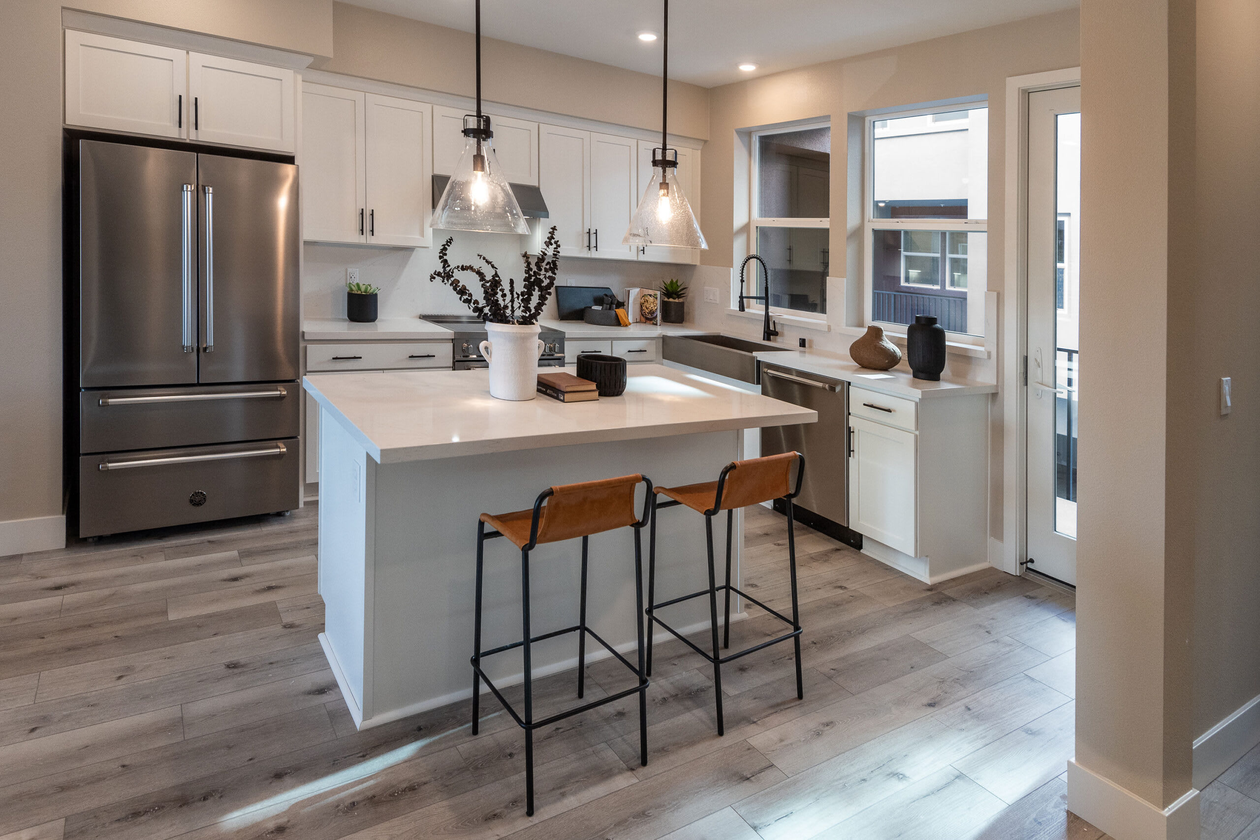 Kitchen | Plan 4 | Island View at Alameda Marina | New Homes in Alameda, CA | Landsea Homes