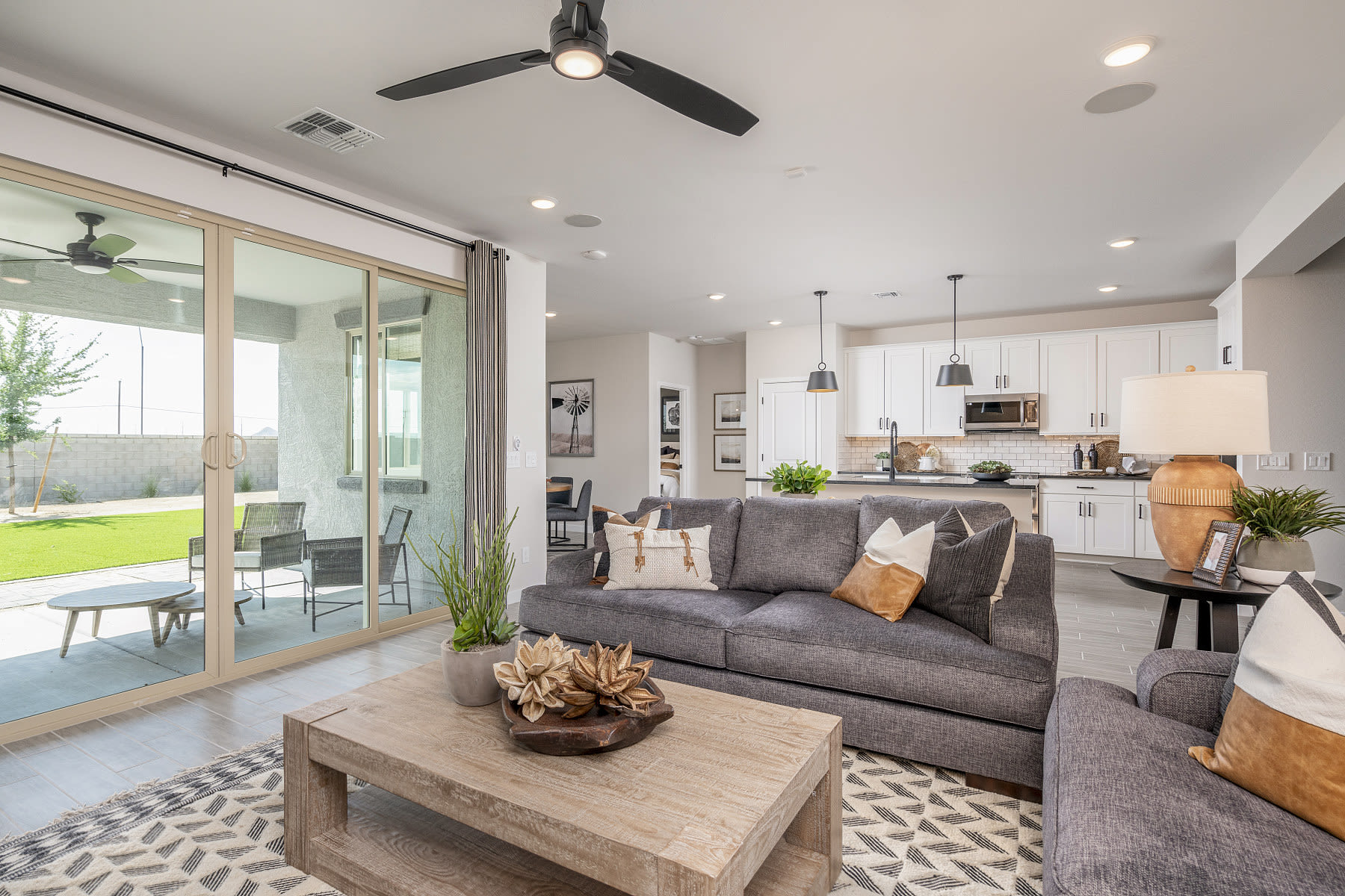 Great Room | Pastora | Bentridge - Peak Series | Buckeye, AZ | Landsea Homes