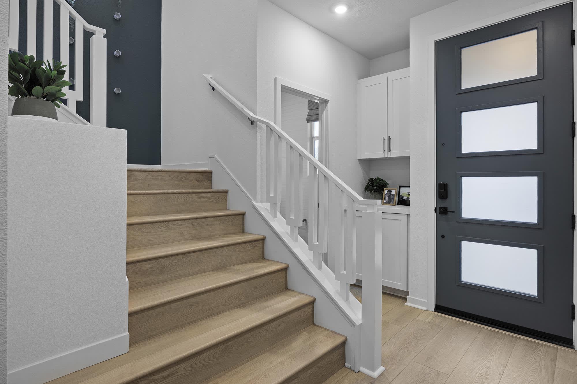 Entry | Plan One | Strata | Narra Hills | New Single-Family Homes in North Fontana, CA | Landsea Homes