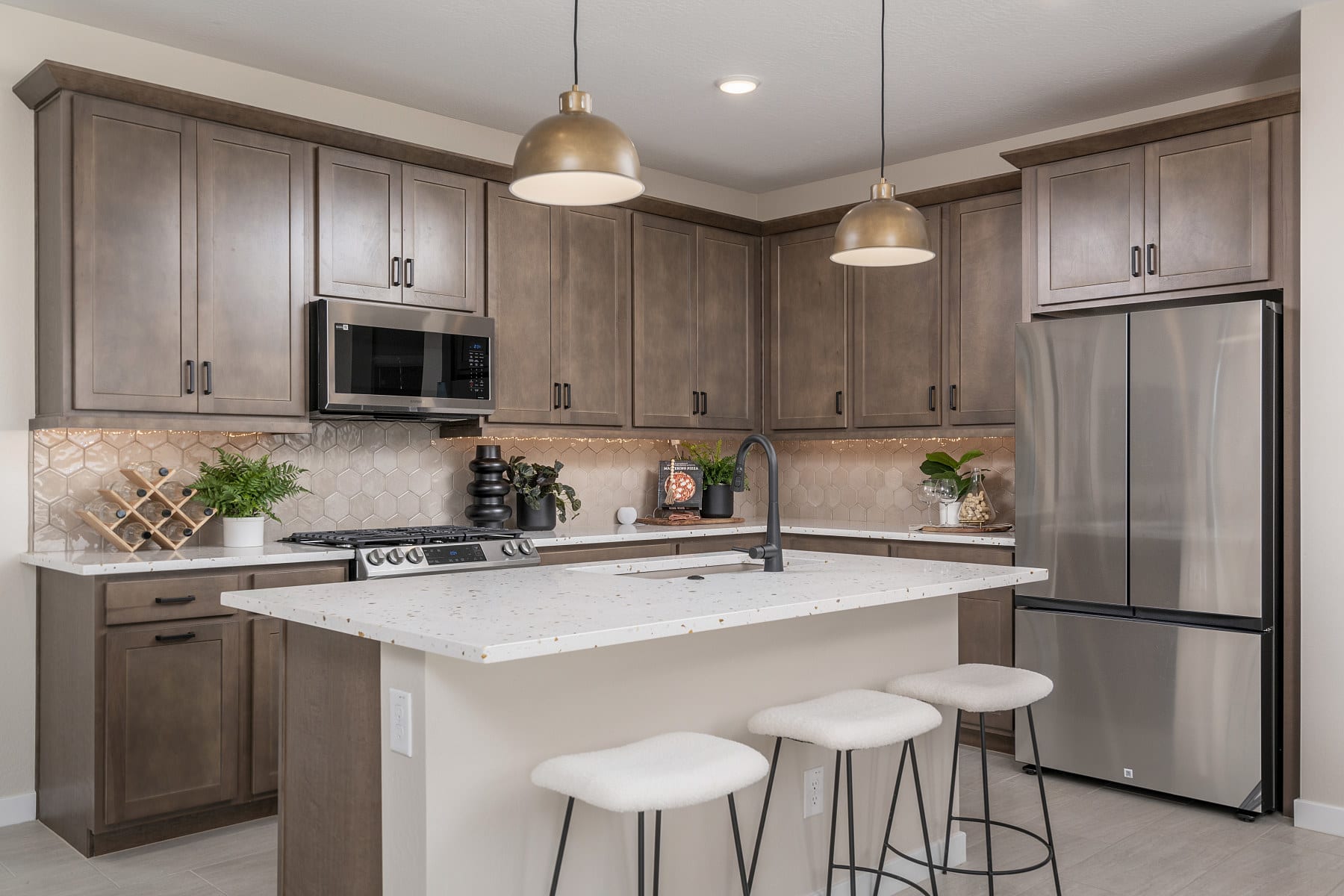 Kitchen | Sterling | Solvida in Estrella at Goodyear, Arizona by Landsea Homes