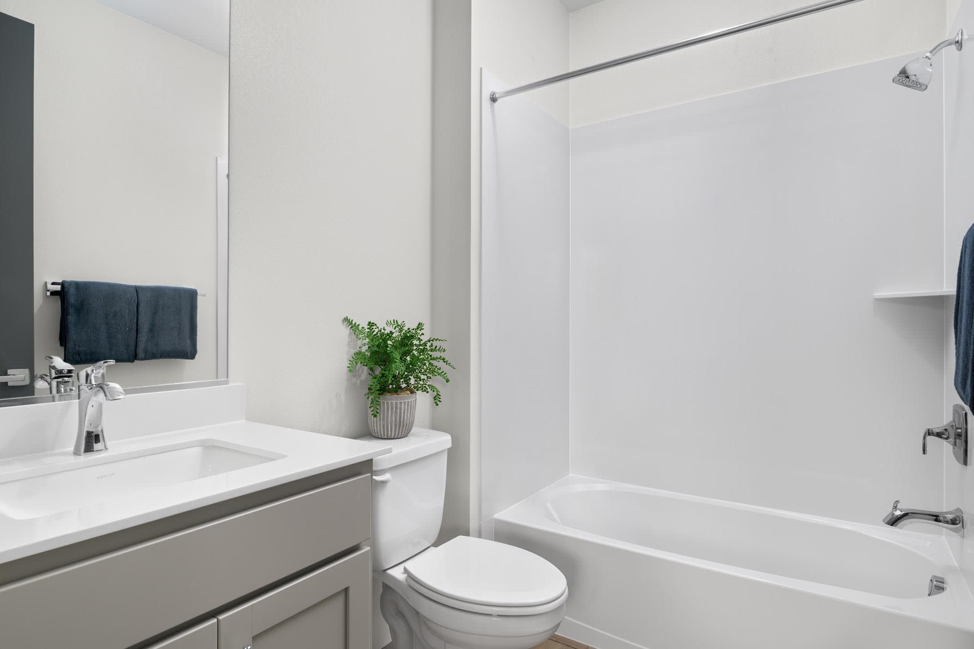 Bathroom 2 | Plan 1 | Island View at Alameda Marina | New Homes in Alameda, CA | Landsea Homes