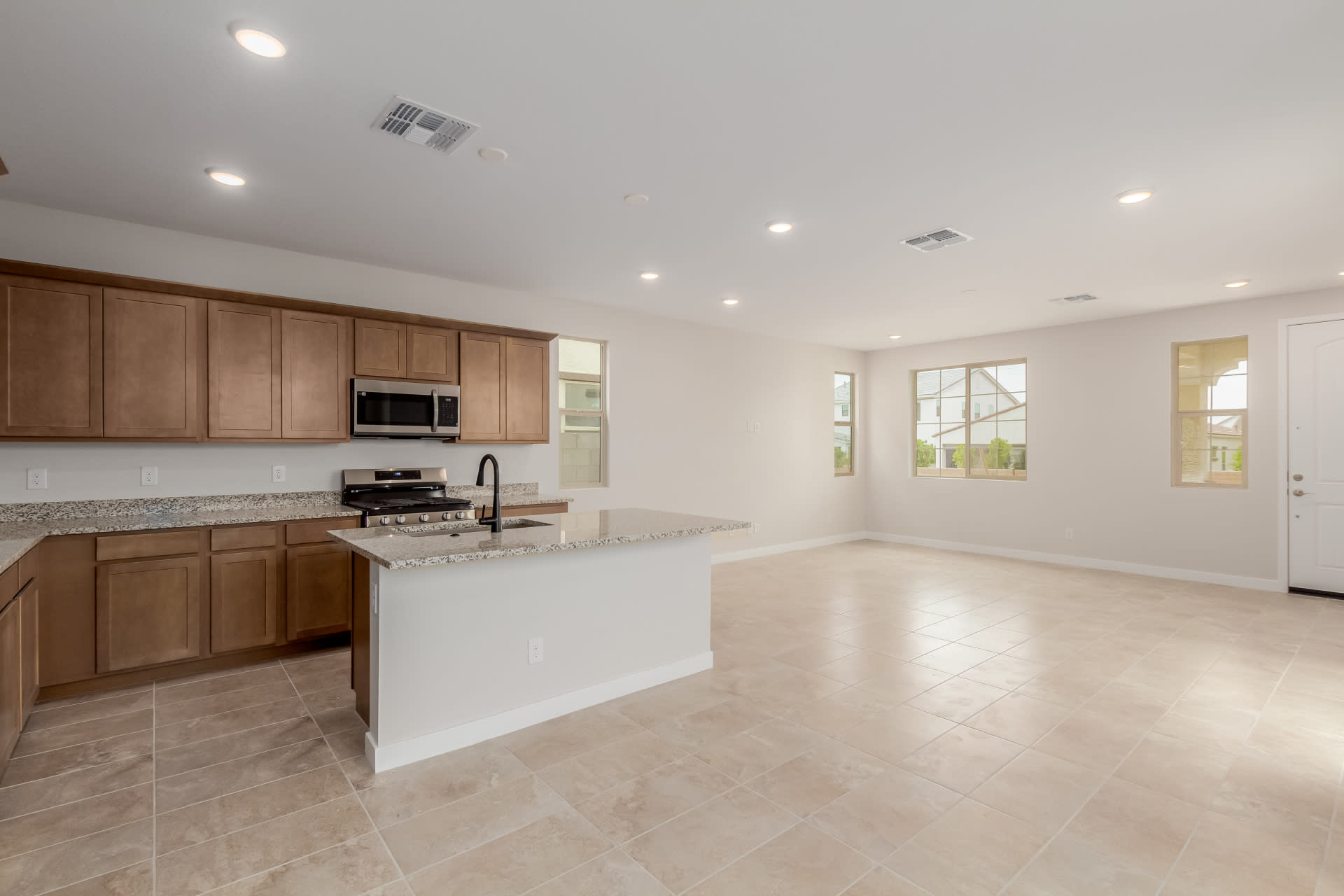 Lot 18 | Sterling | Solvida at Estrella | New Homes in Goodyear, AZ | Landsea Homes