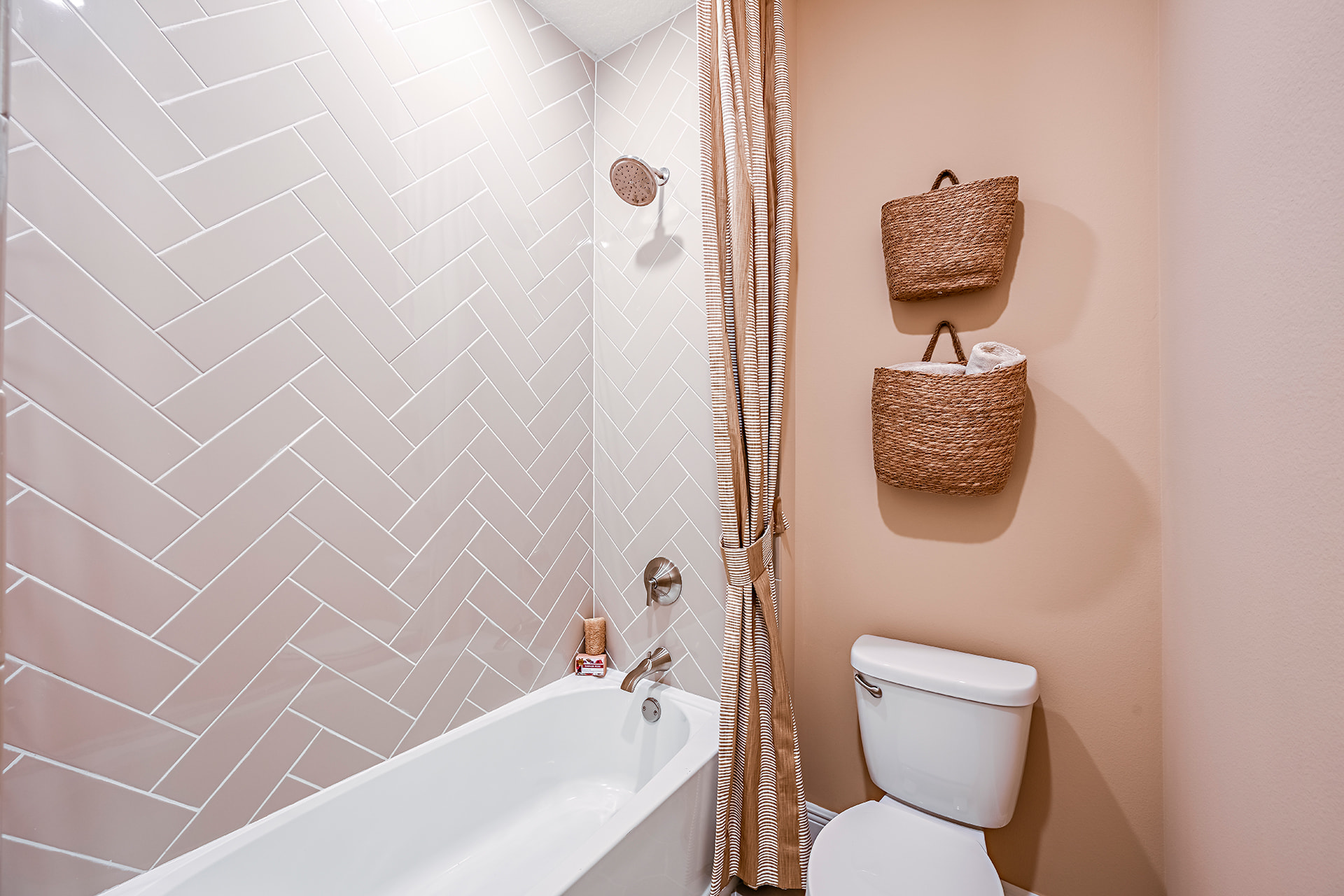 Bathroom 3 | Brentwood Executive | New Homes in Grant-Valkaria, FL | Landsea Homes