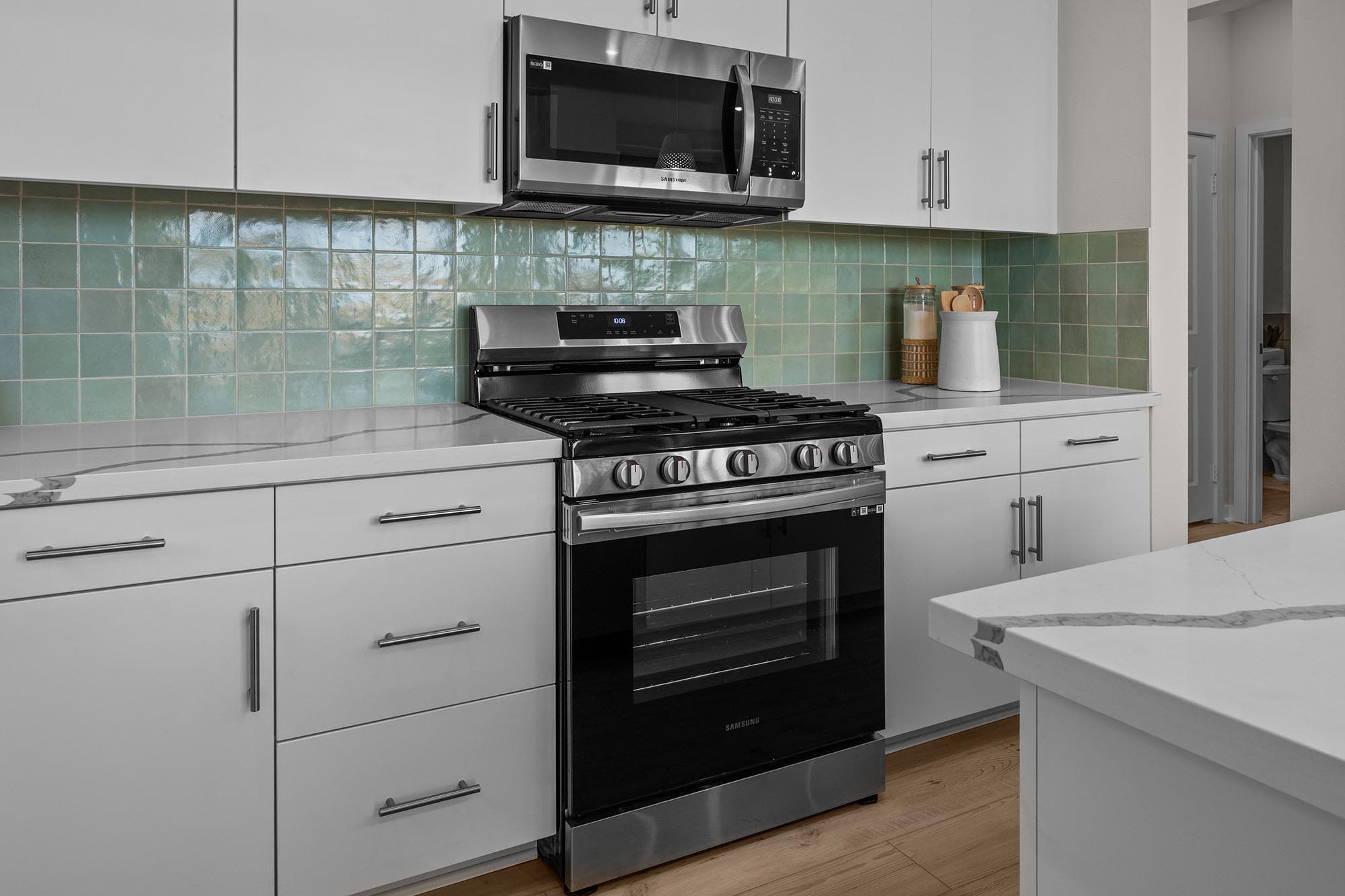 Kitchen | Plan Two | Clementine | Narra Hills | New Paired Homes in North Fontana, CA | Landsea Homes