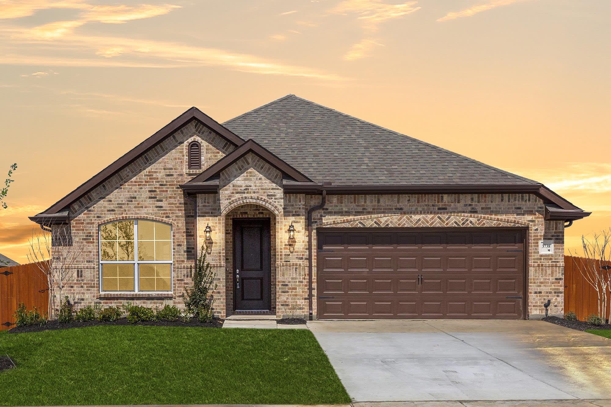 Elevation A | Concept 2186 at Hunters Ridge in Crowley, TX by Landsea Homes