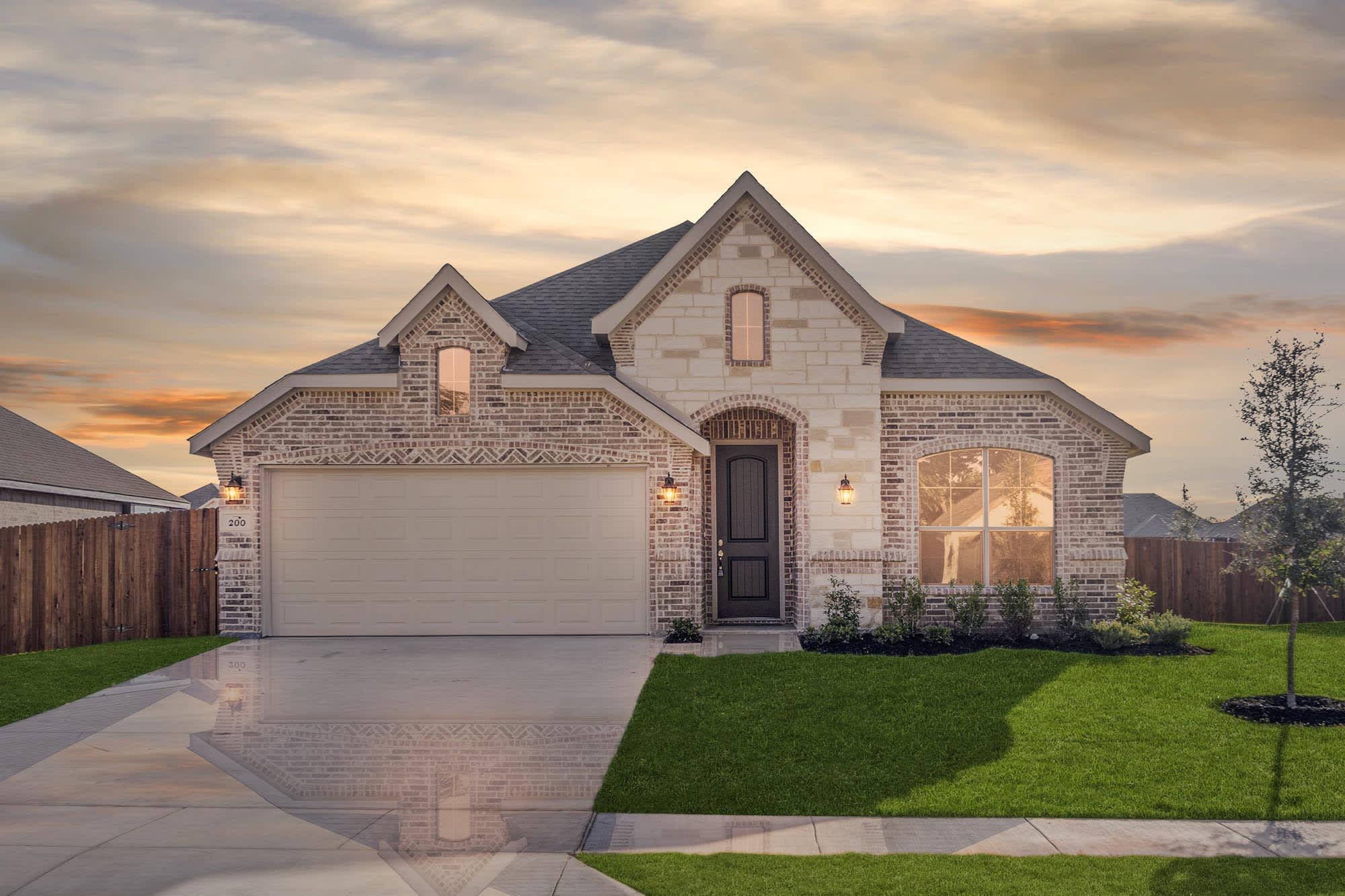Elevation C with Stone | Concept 1912 at Hunters Ridge in Crowley, TX by Landsea Homes