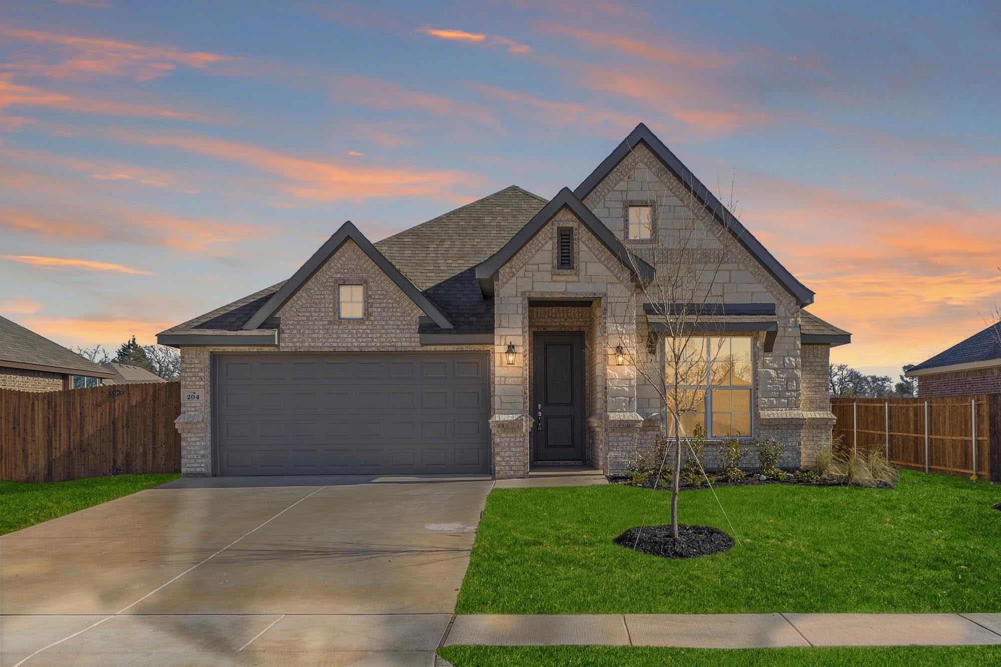 Concept 1912 | New Homes In Crowley, TX by Landsea Homes