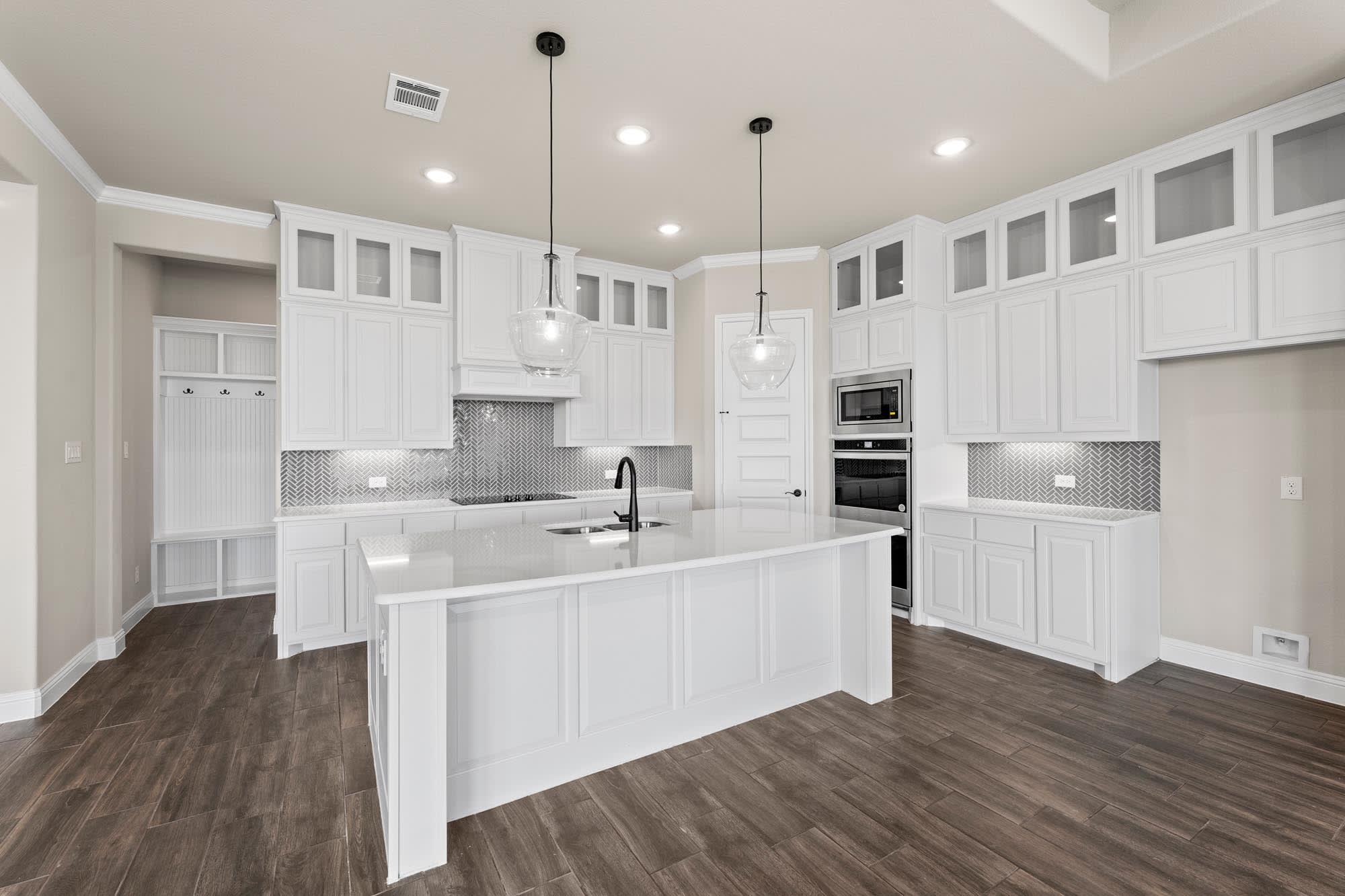 Kitchen | Concept 2623 at Hidden Creek Estates in Van Alstyne, TX by Landsea Homes