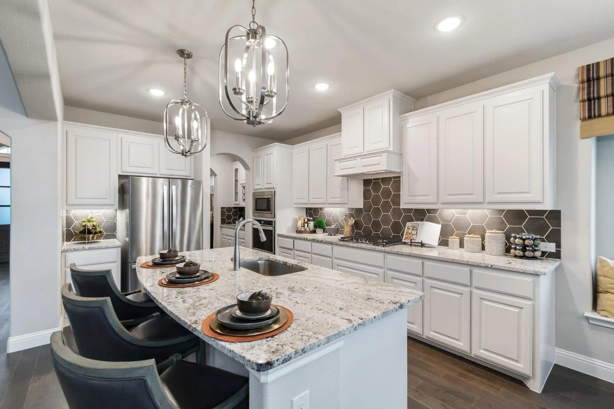 Kitchen | Concept 3135 at Redden Farms - Signature Series in Midlothian, TX by Landsea Homes