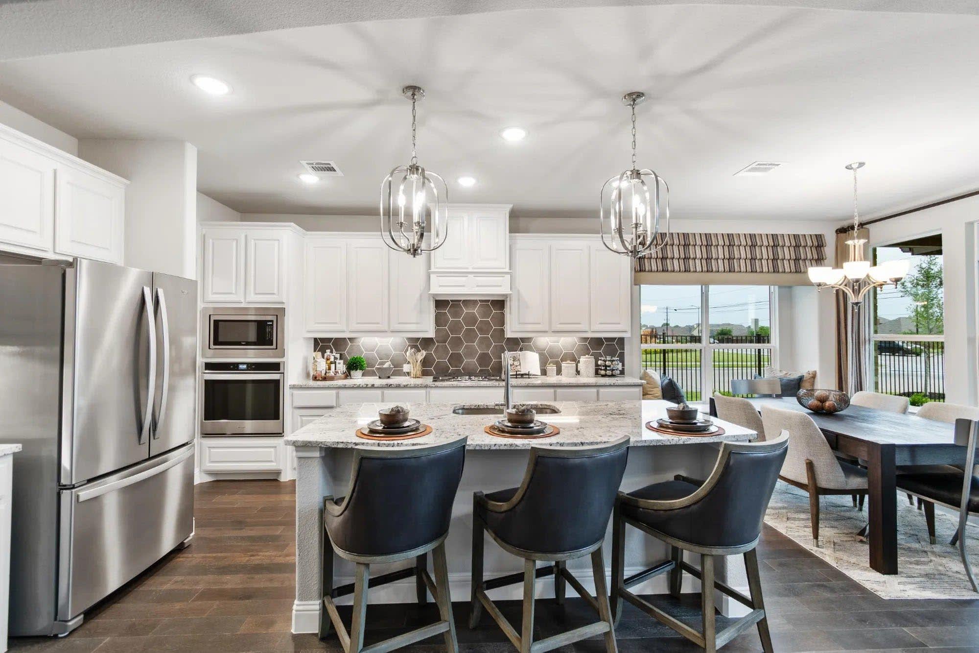 Kitchen | Concept 3135 at Villages of Walnut Grove in Midlothian, TX by Landsea Homes