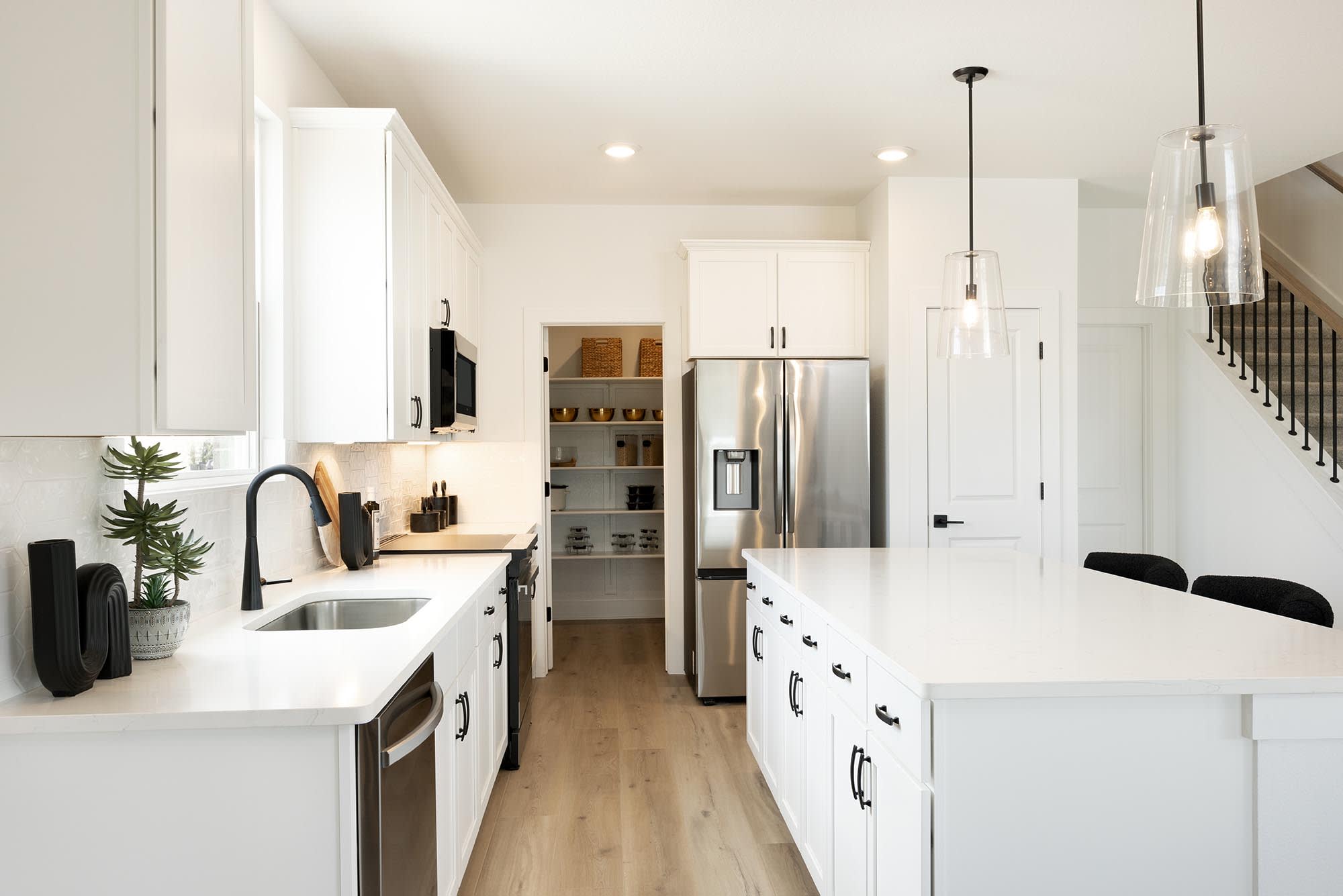 Kitchen | Amy | Ryegrass Collection – Freedom at Anthem in Kyle, TX by Landsea Homes