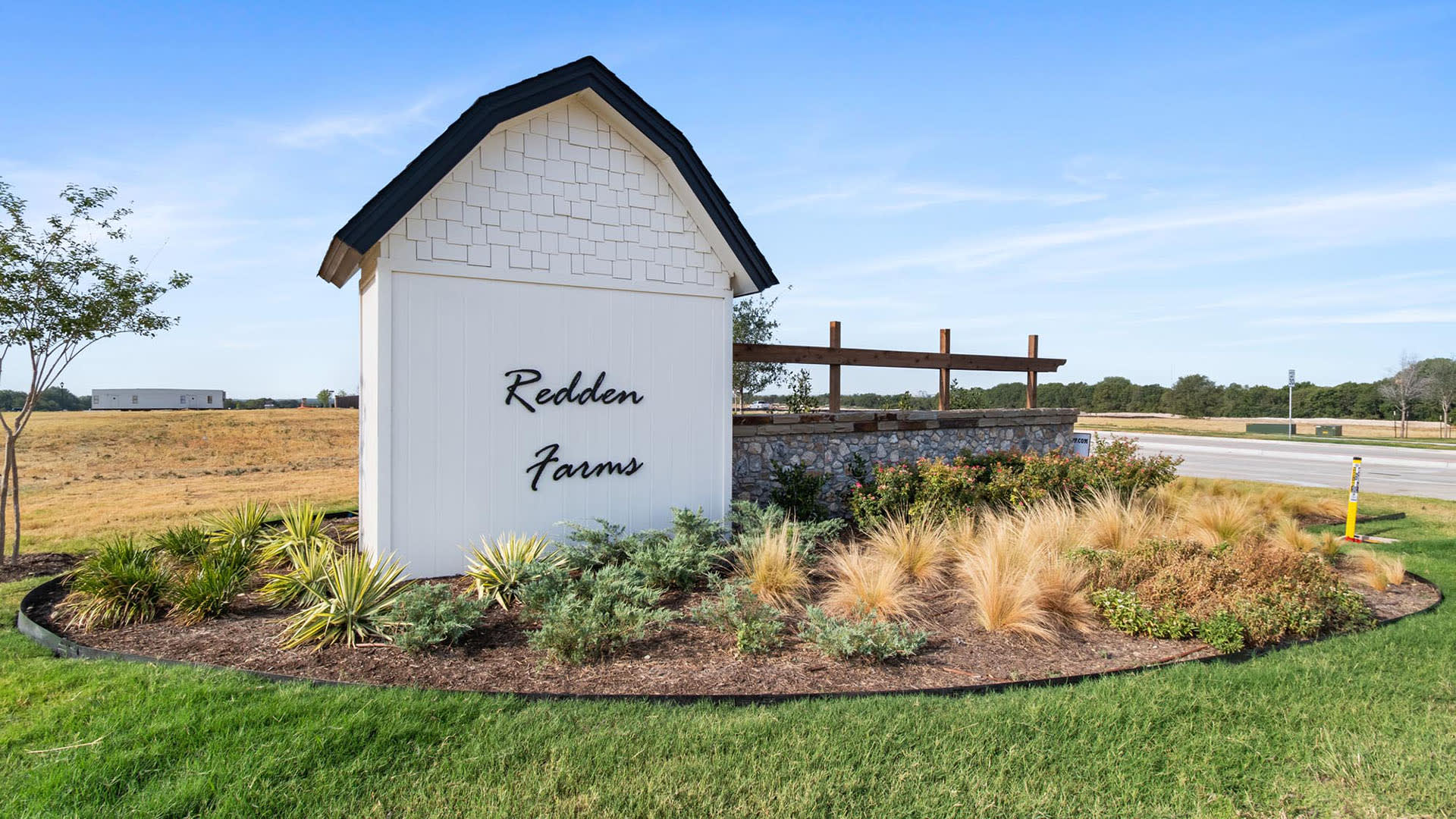 Entry | Redden Farms in Midlothian, TX by Landsea Homes