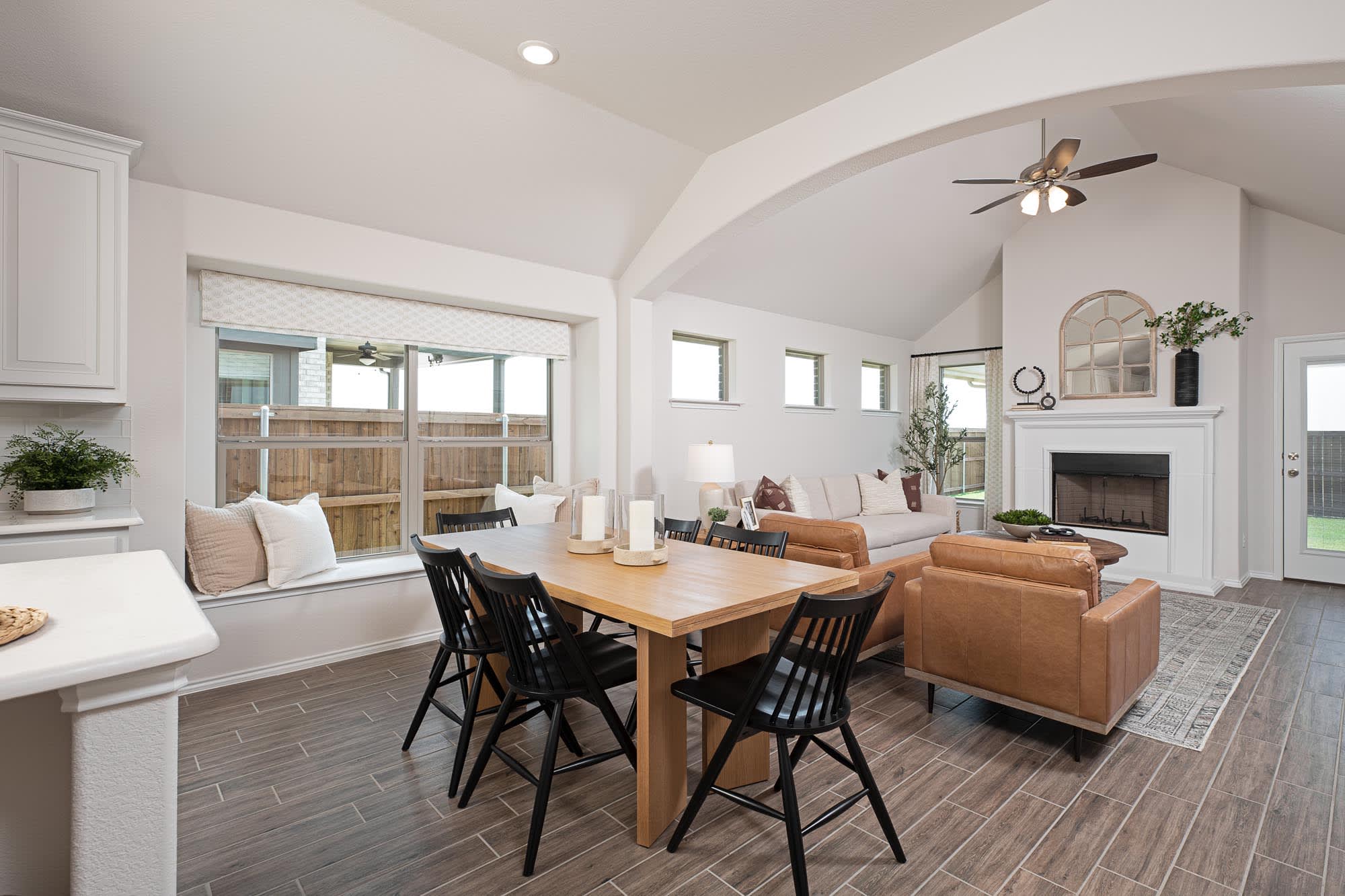 Nook & Family Room | Concept 2186 at Hunters Ridge in Crowley, TX by Landsea Homes
