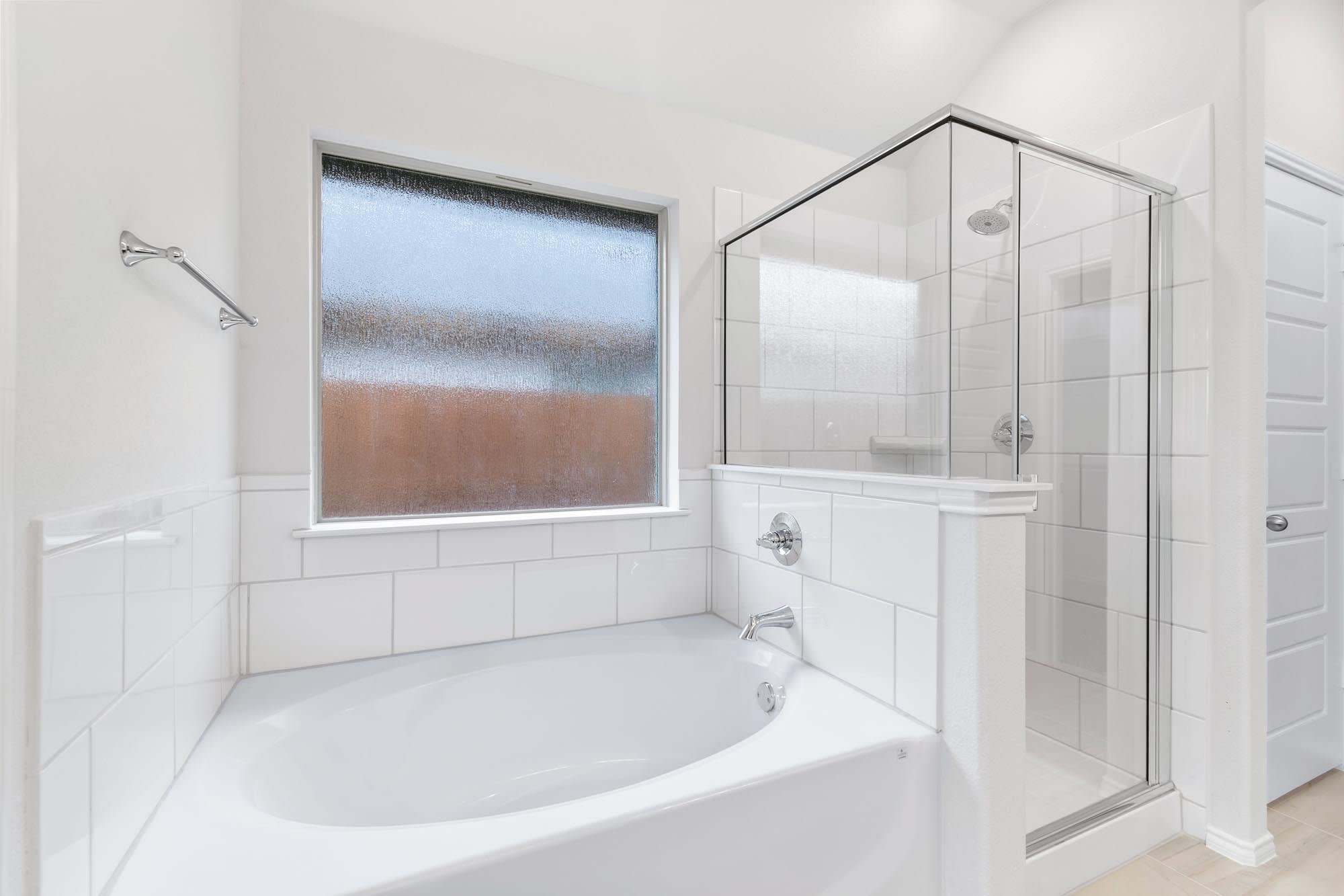 Primary Bathroom | Concept 1660 at Chisholm Hills in Cleburne, TX by Landsea Homes