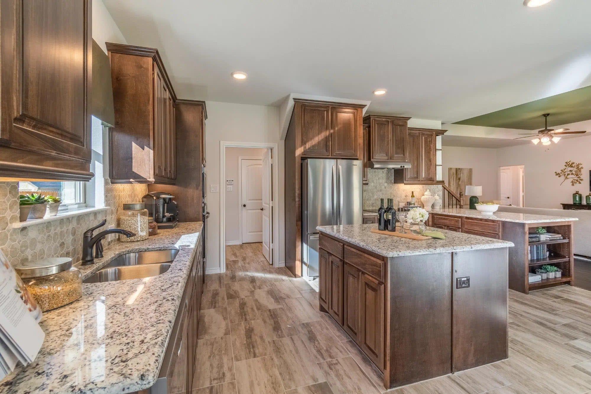 Kitchen | Concept 2379 at Belle Meadows in Cleburne, TX by Landsea Homes