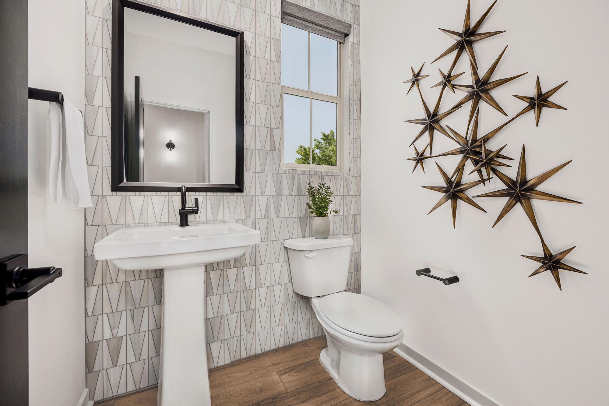 Bathroom 2 – Plan 1 – Peri in Ontario, CA by Landsea Homes