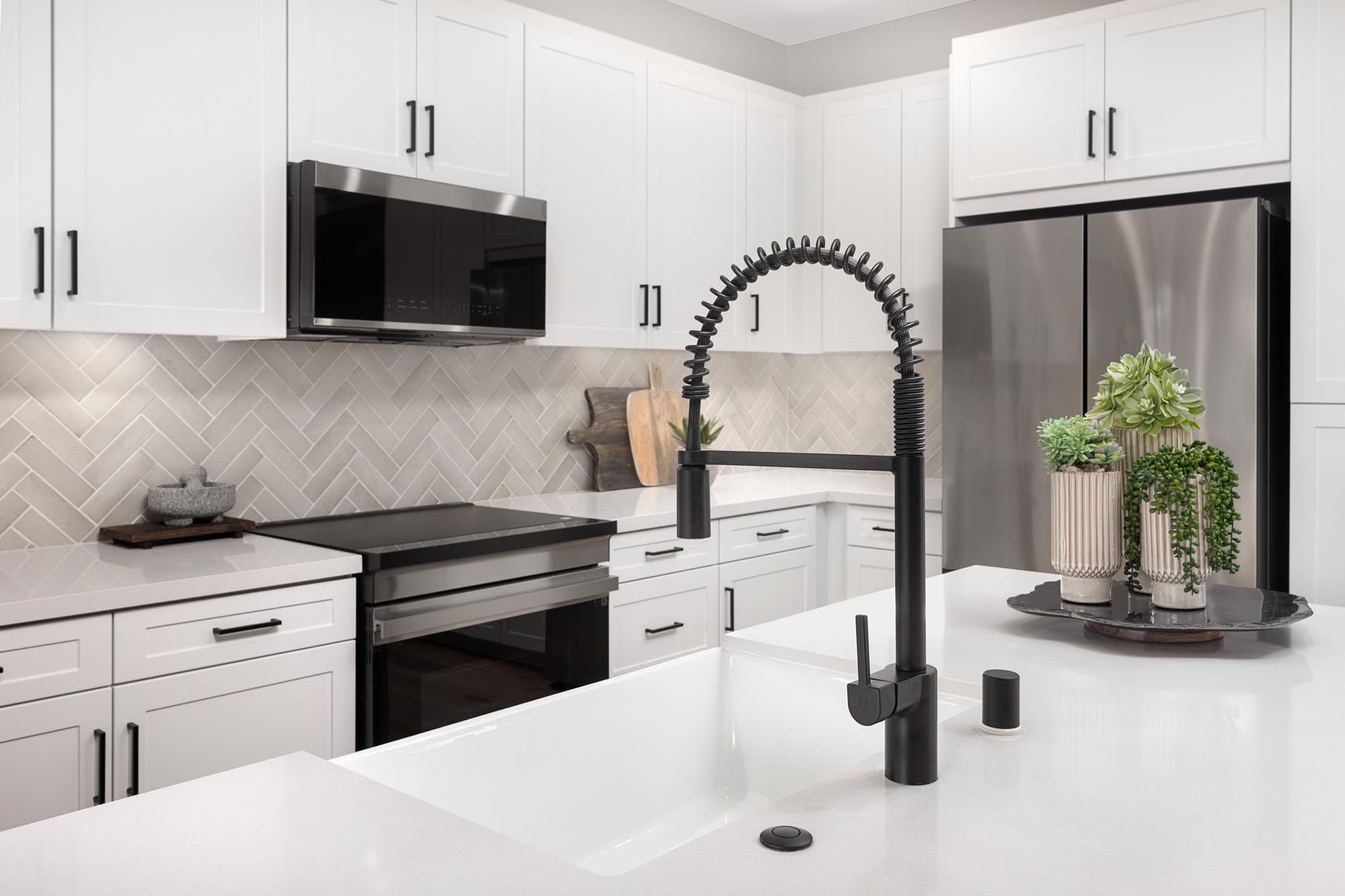 Kitchen – Plan 2 – Peri in Ontario, CA by Landsea Homes