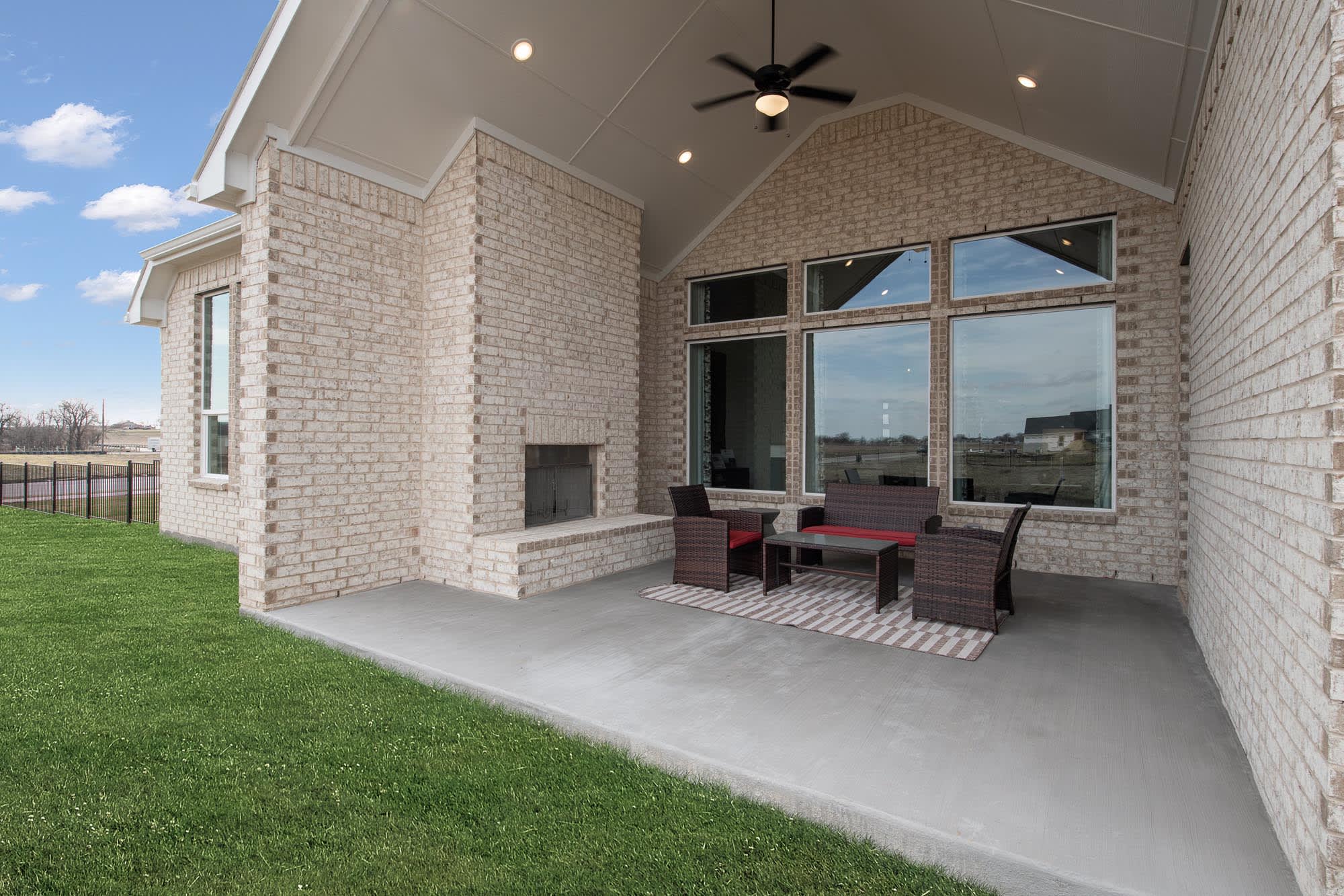 Porch | Concept 3141 at Mockingbird Hill in Joshua, TX by Landsea Homes