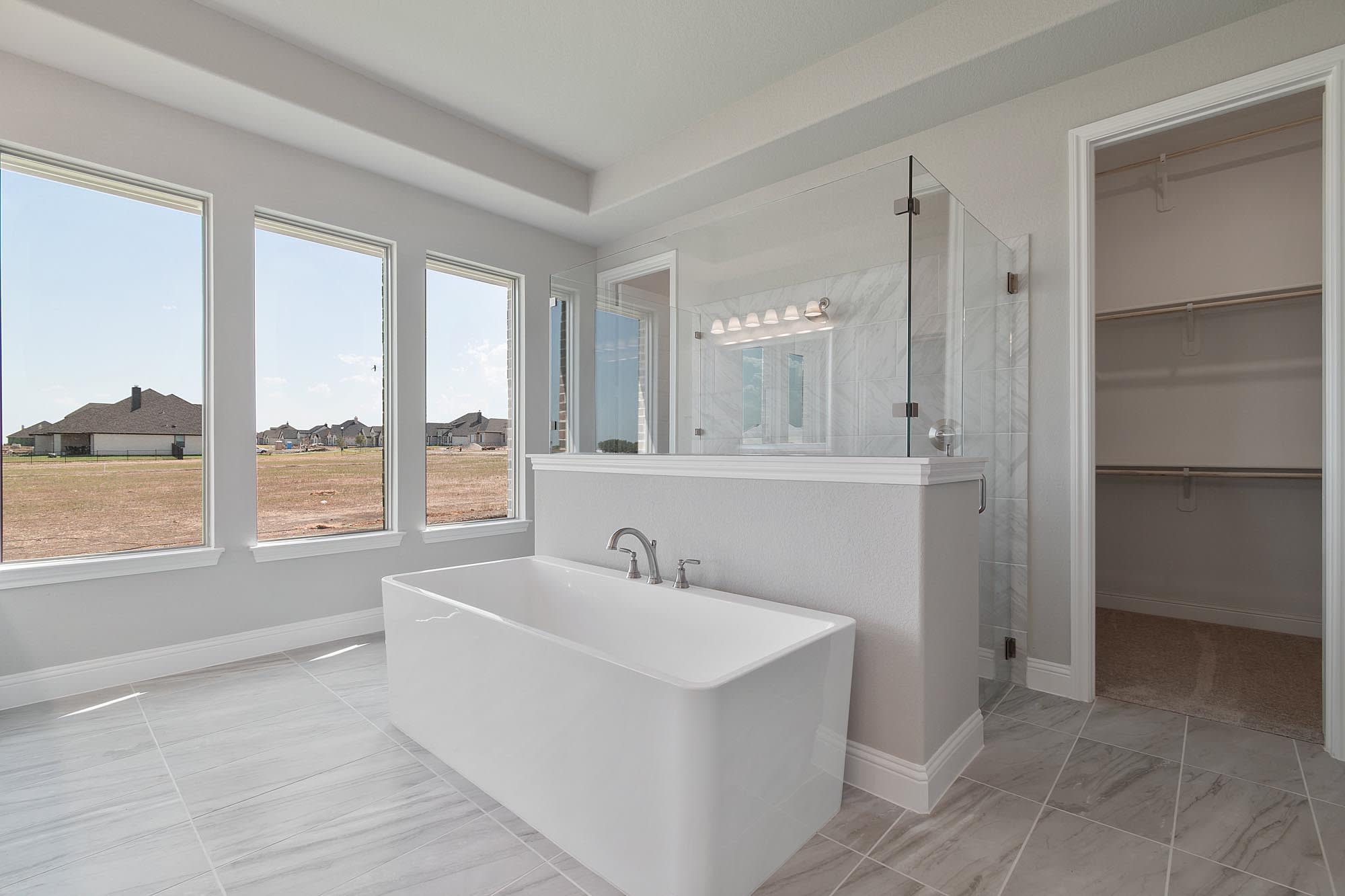 Primary Bathroom | Concept 3634 at Mockingbird Hills in Joshua, TX by Landsea Homes
