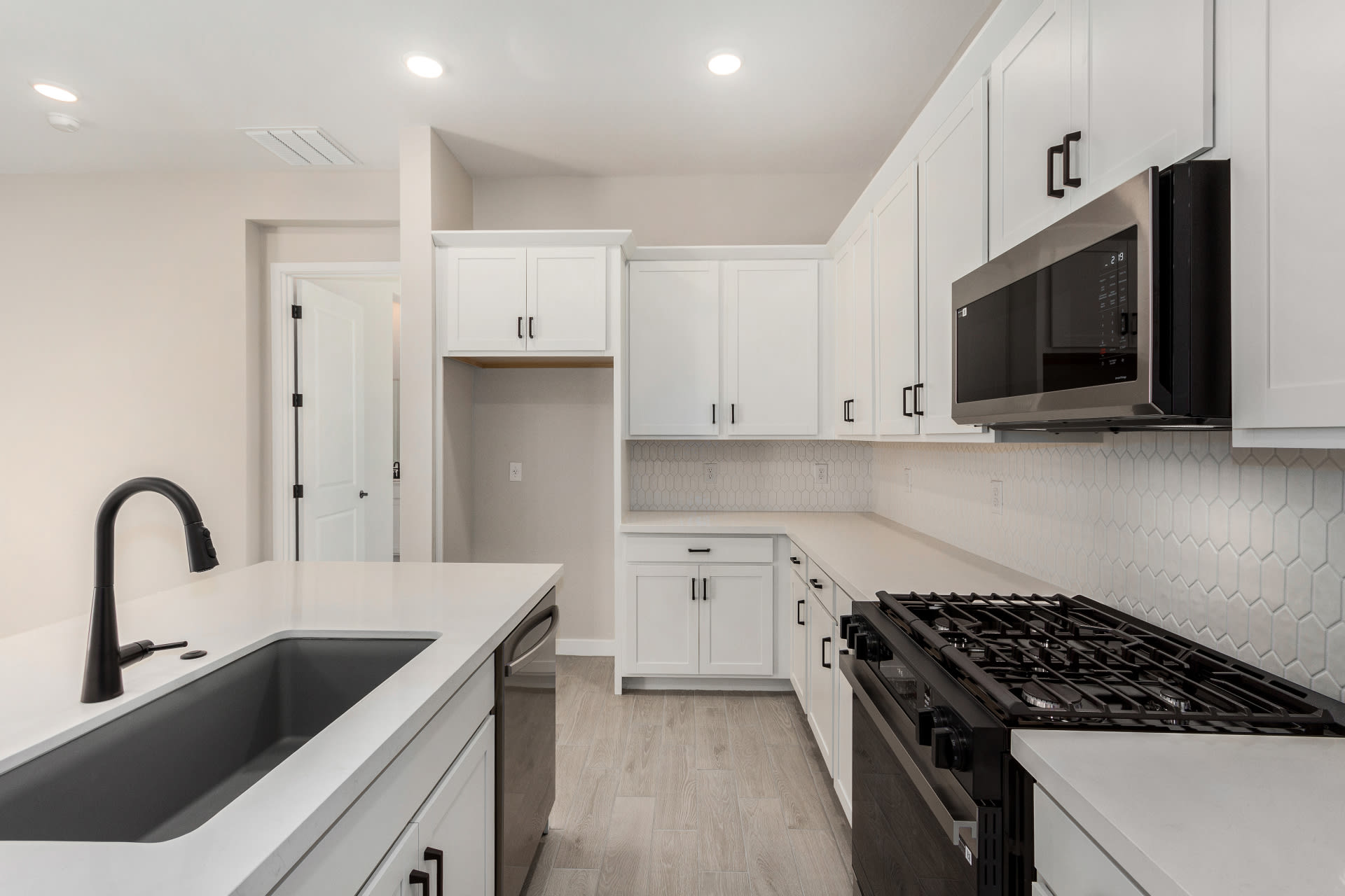 Lot 71 | Mariposa | Mira Vista at Victory in Buckeye, AZ by Landsea Homes