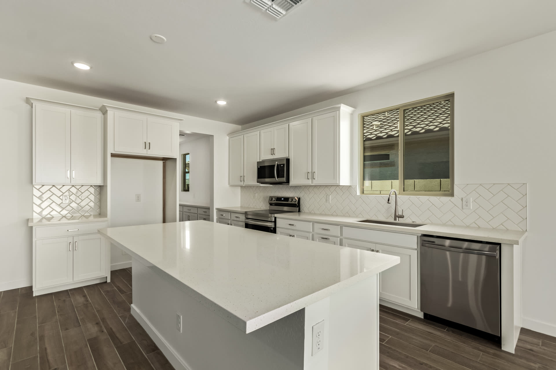 Lot 198 | Parker Floorplan | The Villages at North Copper Canyon – Valley Series | New homes in Surprise, Arizona | Landsea Homes