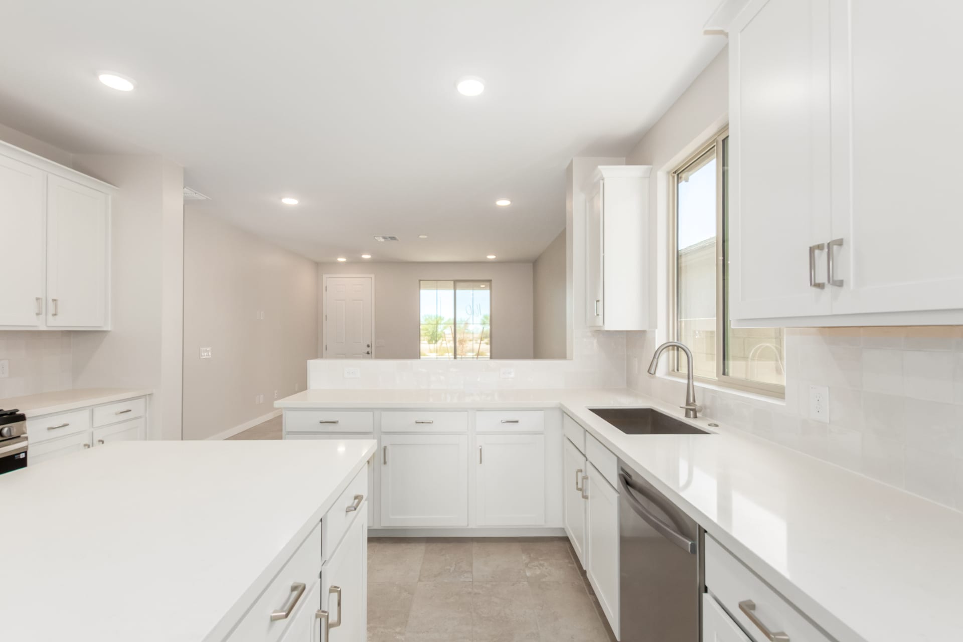 Lot 160 | Pima Floorplan | Sunrise - Canyon Series | Surprise, AZ | Landsea Homes