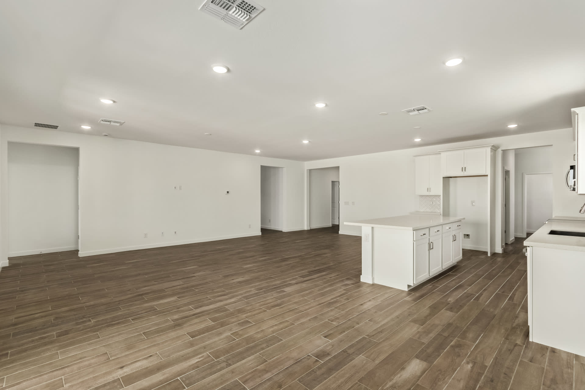 Lot 198 | Parker Floorplan | The Villages at North Copper Canyon – Valley Series | New homes in Surprise, Arizona | Landsea Homes