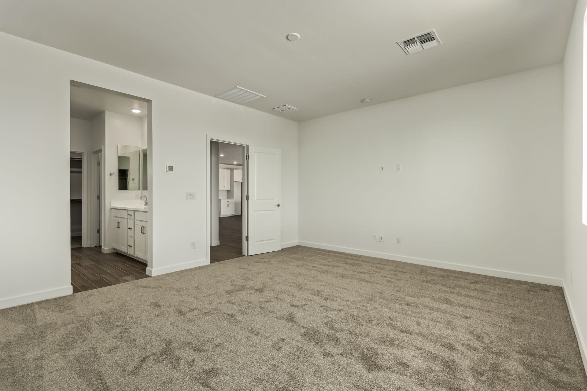 Lot 198 | Parker Floorplan | The Villages at North Copper Canyon – Valley Series | New homes in Surprise, Arizona | Landsea Homes