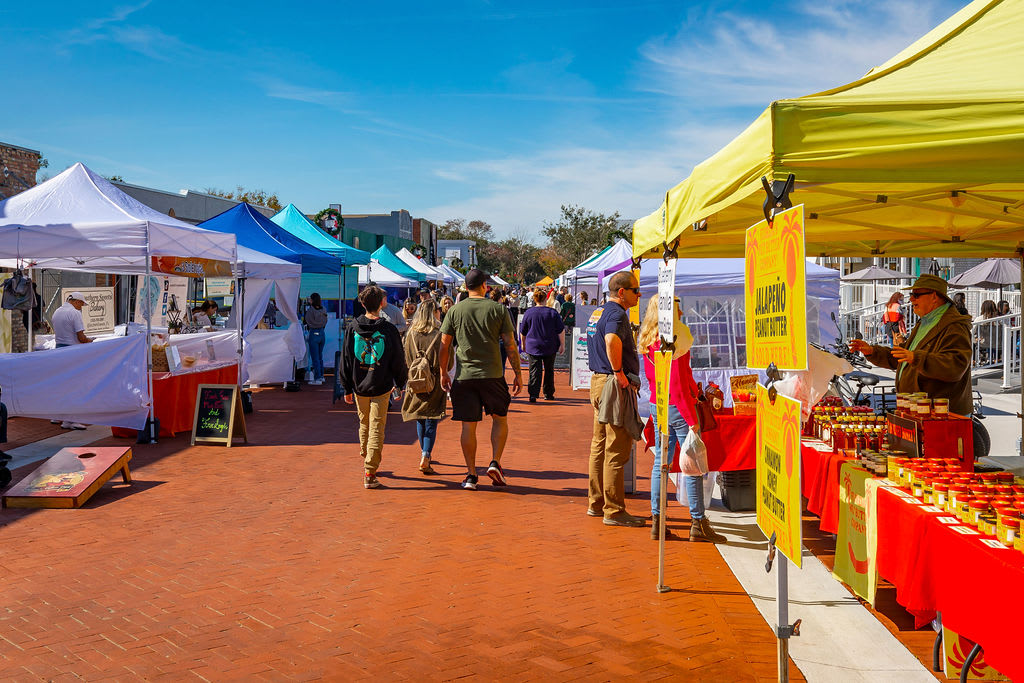 Enjoy the Historic Downtown Clermont's Farmer's Market every Sunday | Cypress Bluff | New Homes in Groveland, FL | Landsea Homes