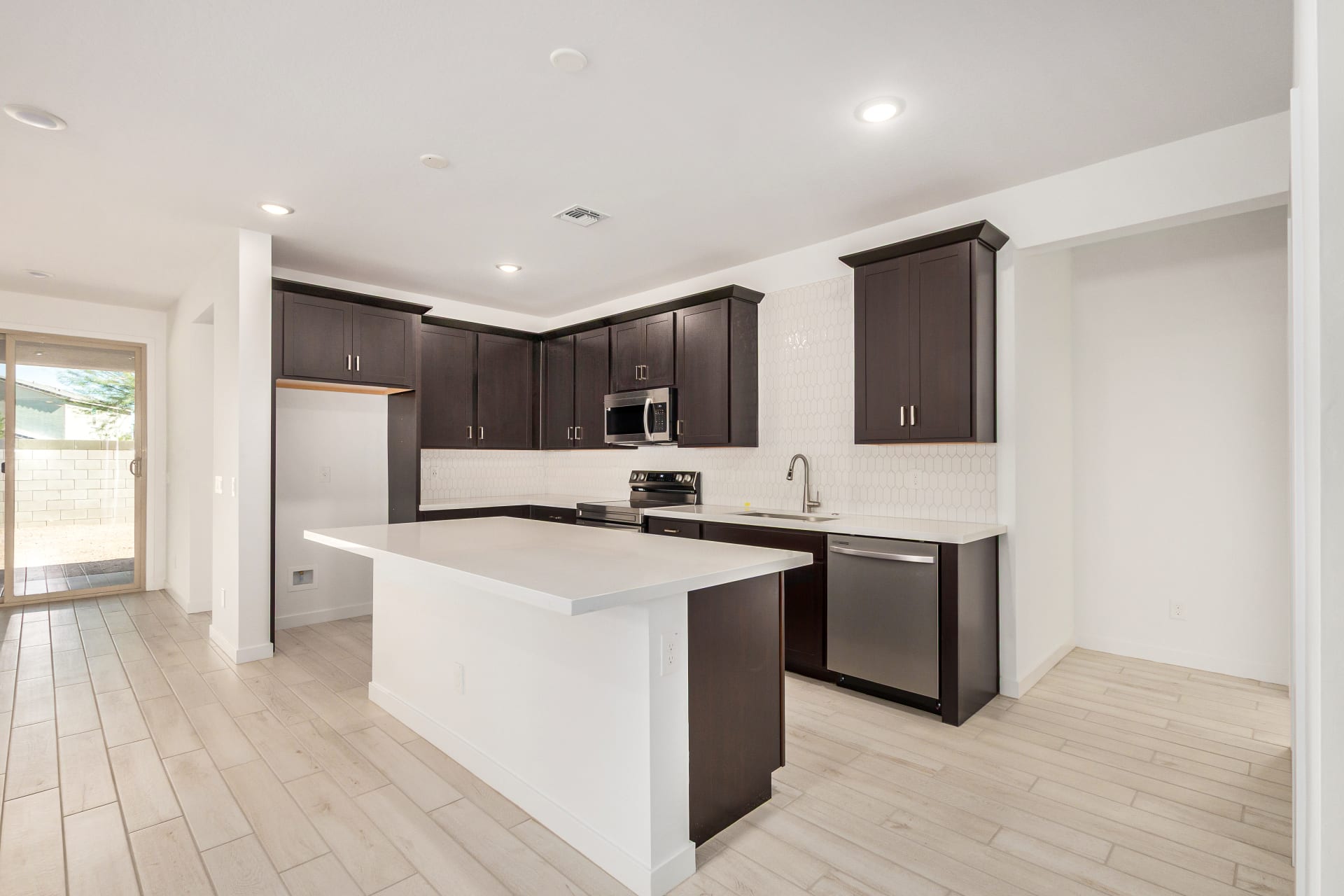 Lot 16 | Sabino | The Villages at North Copper Canyon – Canyon Series | Surprise, AZ | Landsea Homes