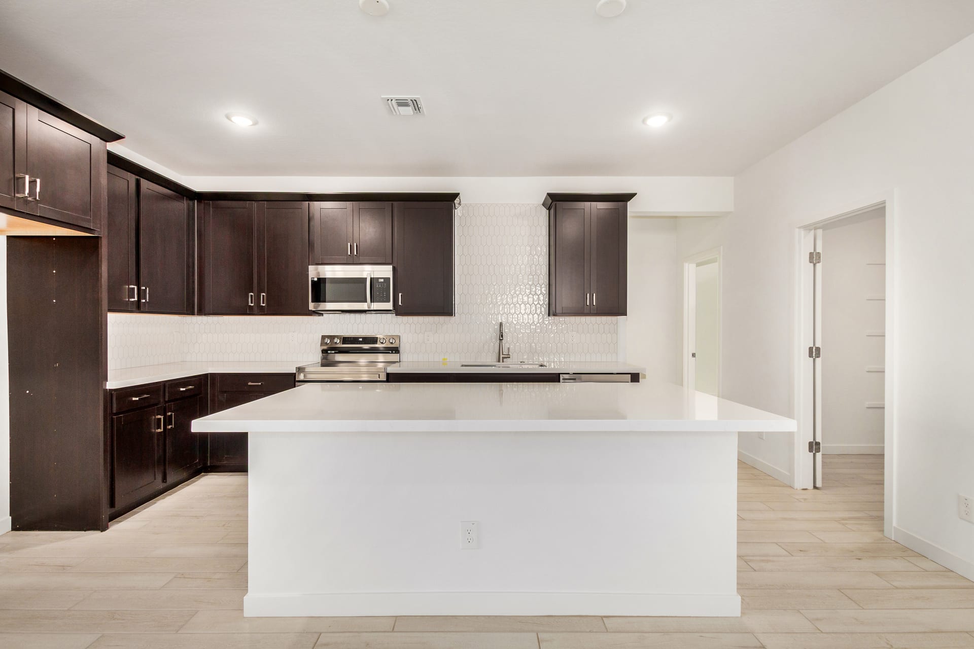 Lot 16 | Sabino | The Villages at North Copper Canyon – Canyon Series | Surprise, AZ | Landsea Homes