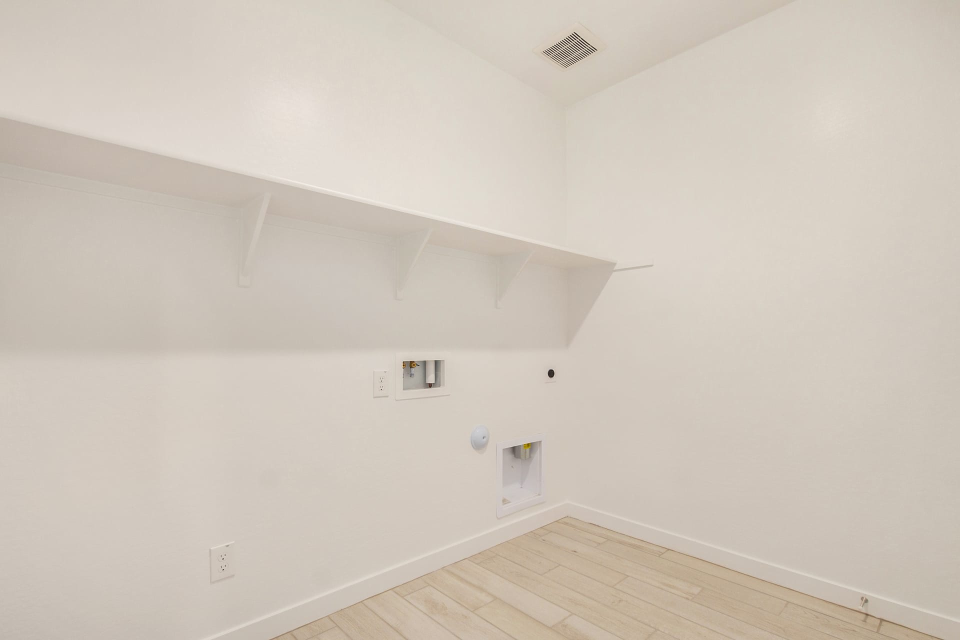 Lot 16 | Sabino | The Villages at North Copper Canyon – Canyon Series | Surprise, AZ | Landsea Homes