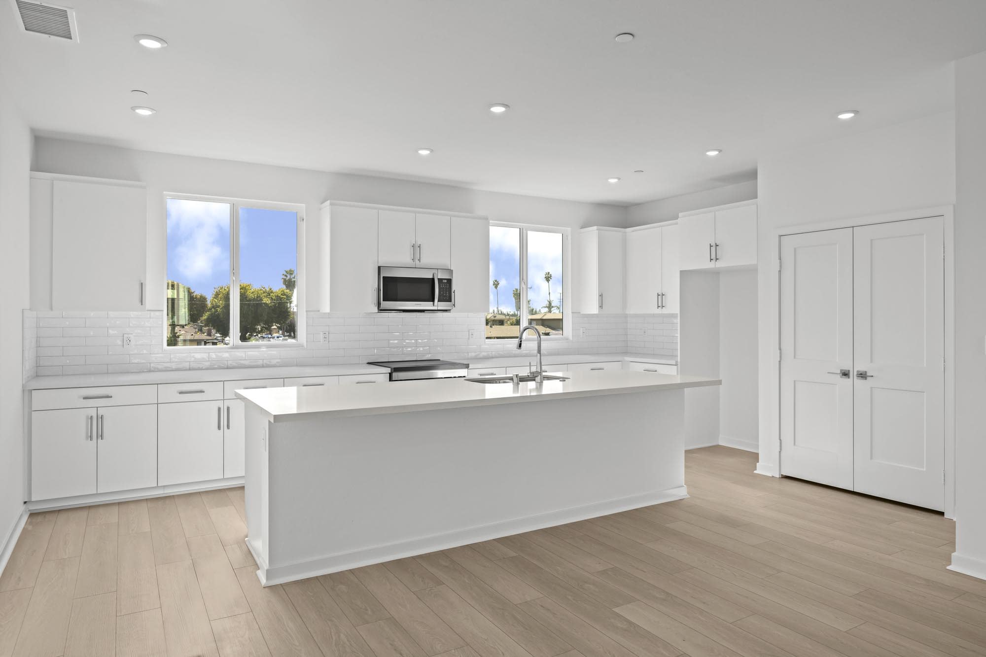 Kitchen – Plan Seven at Mason in Anaheim, CA by Landsea Homes