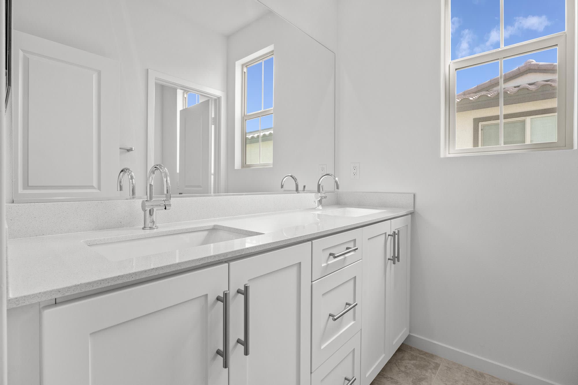 Bathroom 2 | Lot 184 | Wildstar at Narra Hills in Fontana, CA by Landsea Homes