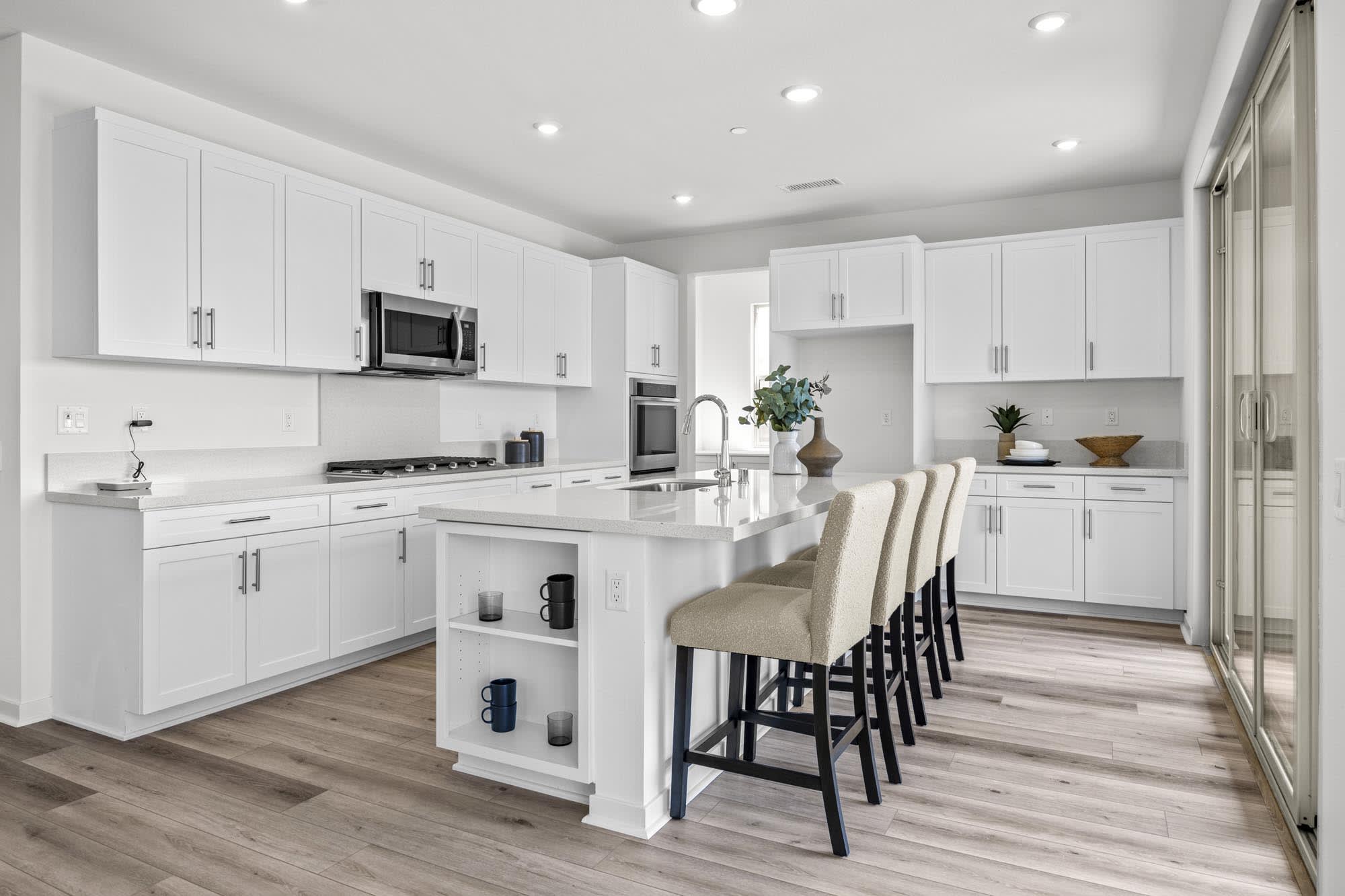 Kitchen | Lot 184 | Wildstar at Narra Hills in Fontana, CA by Landsea Homes