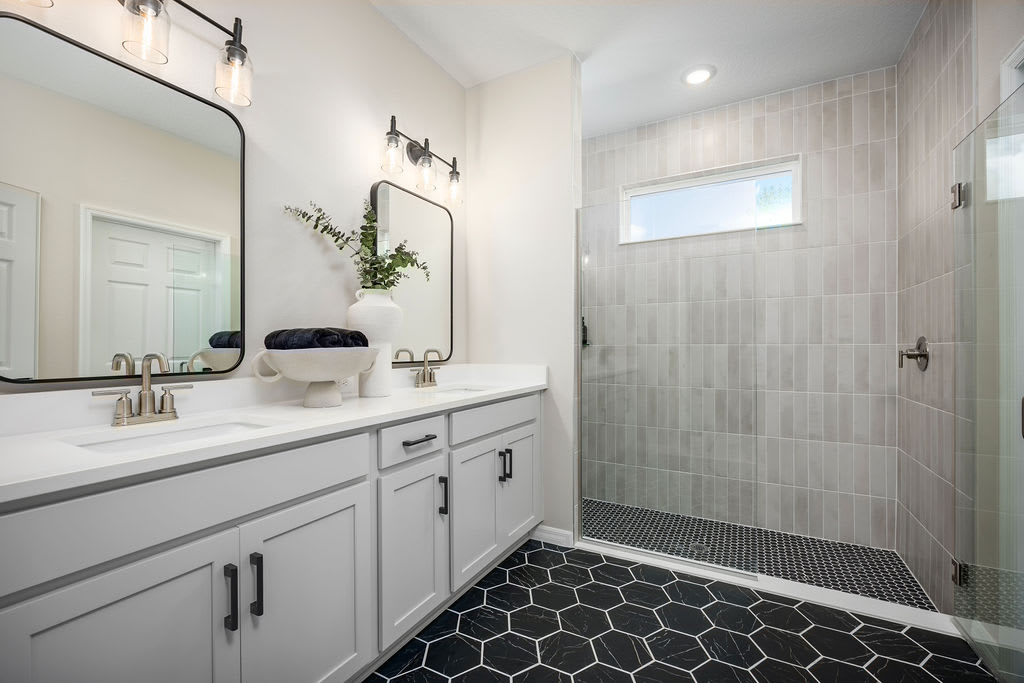 Primary Bath | Meadowood | New Homes in Central, FL by Landsea Homes