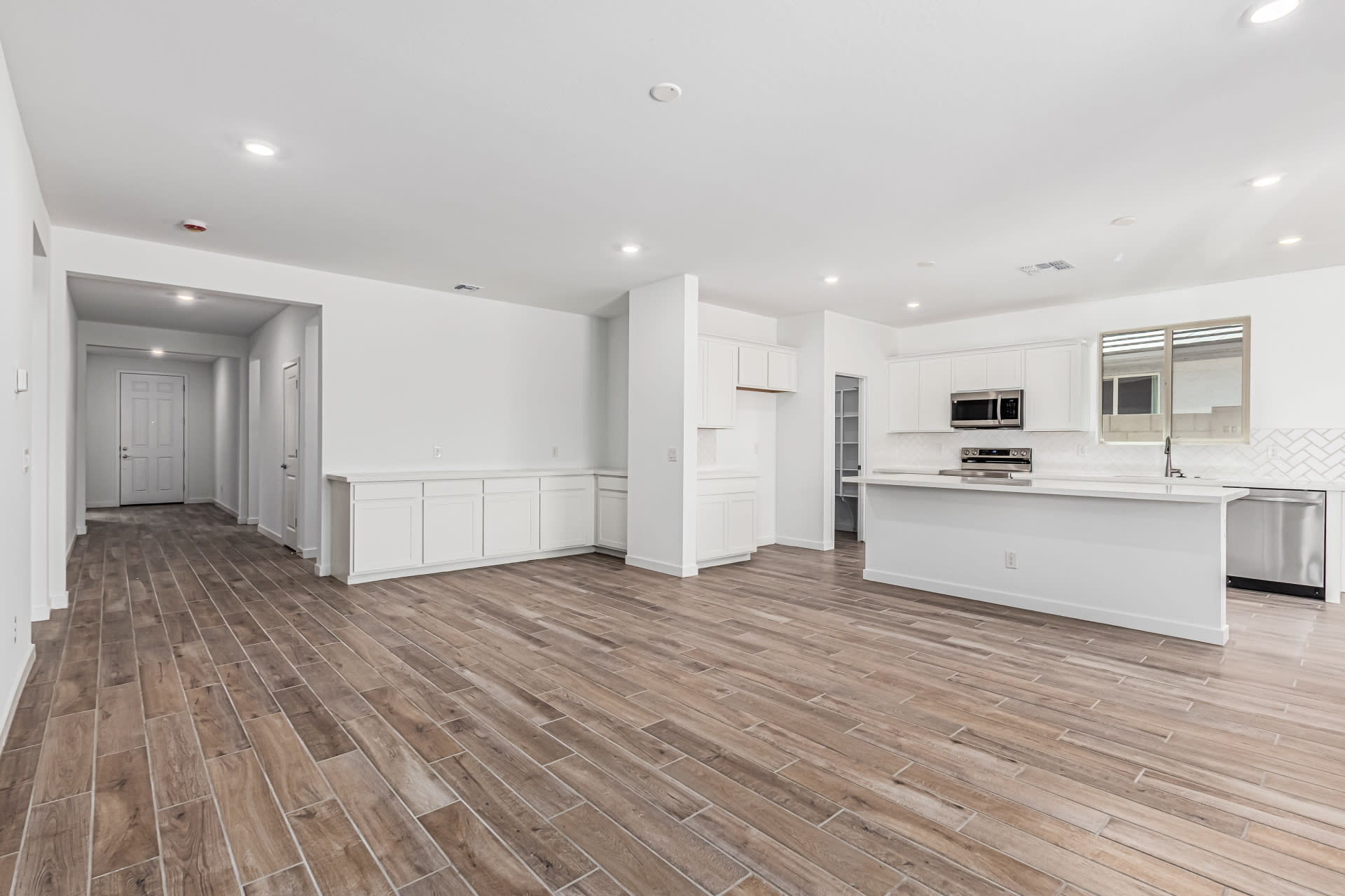 Lot 239 | Falcon Floorplan | The Villages at North Copper Canyon – Valley Series | New homes in Surprise, Arizona | Landsea Homes