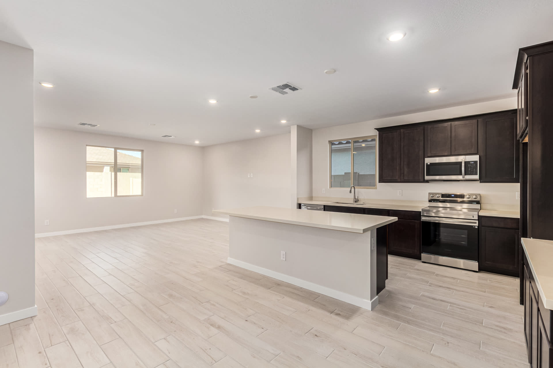 Lot 235 | Prescott Floorplan | The Villages at North Copper Canyon – Valley Series | New homes in Surprise, Arizona | Landsea Homes