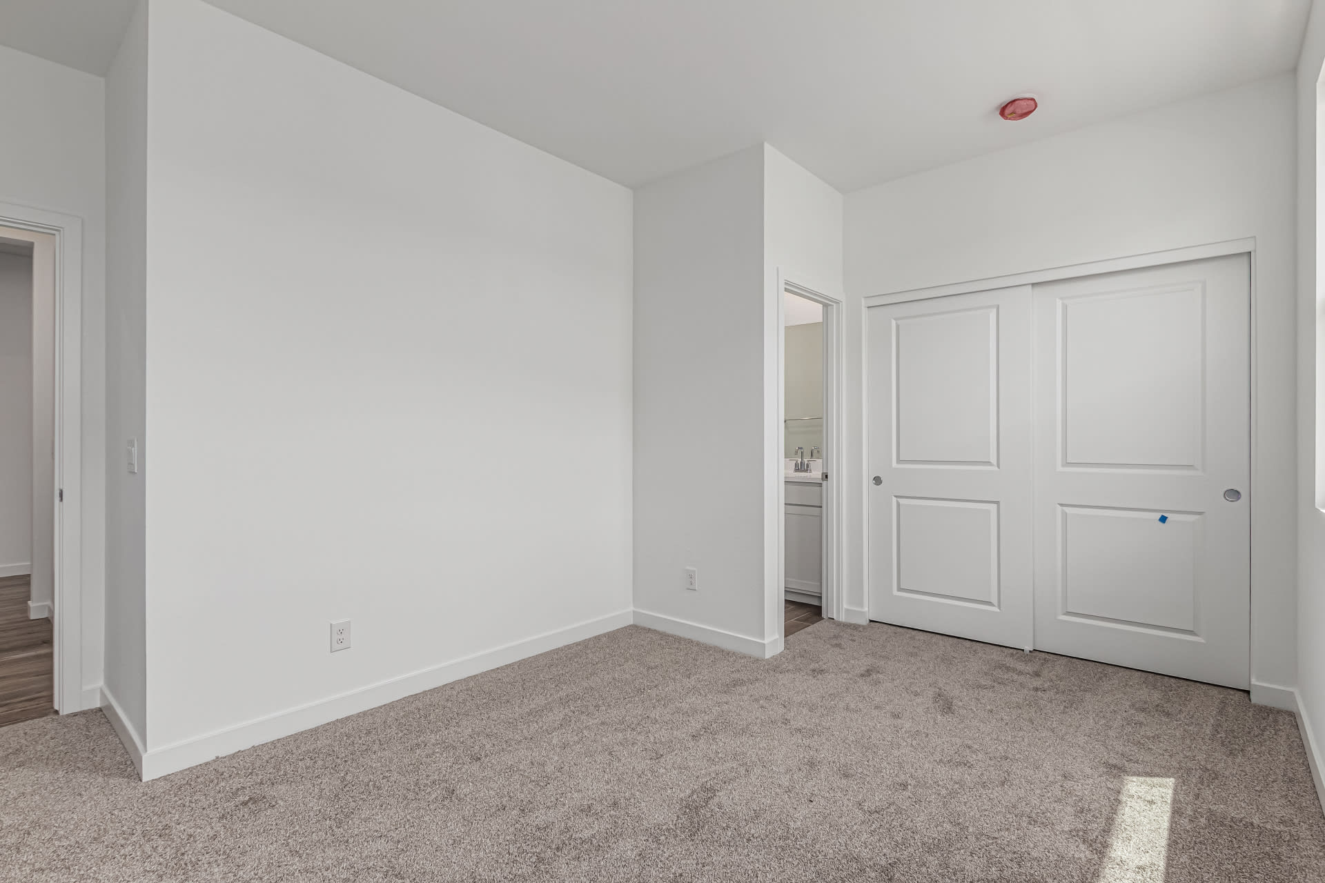 Lot 239 | Falcon Floorplan | The Villages at North Copper Canyon – Valley Series | New homes in Surprise, Arizona | Landsea Homes