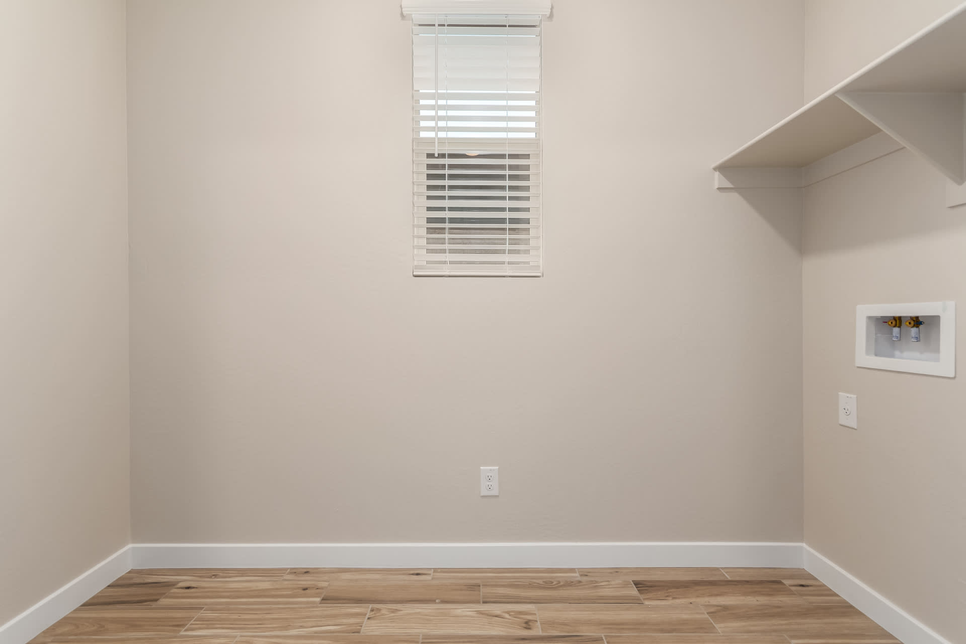 Lot 38 | Brisa Floorplan | Mira Vista at Victory in Buckeye, AZ by Landsea Homes