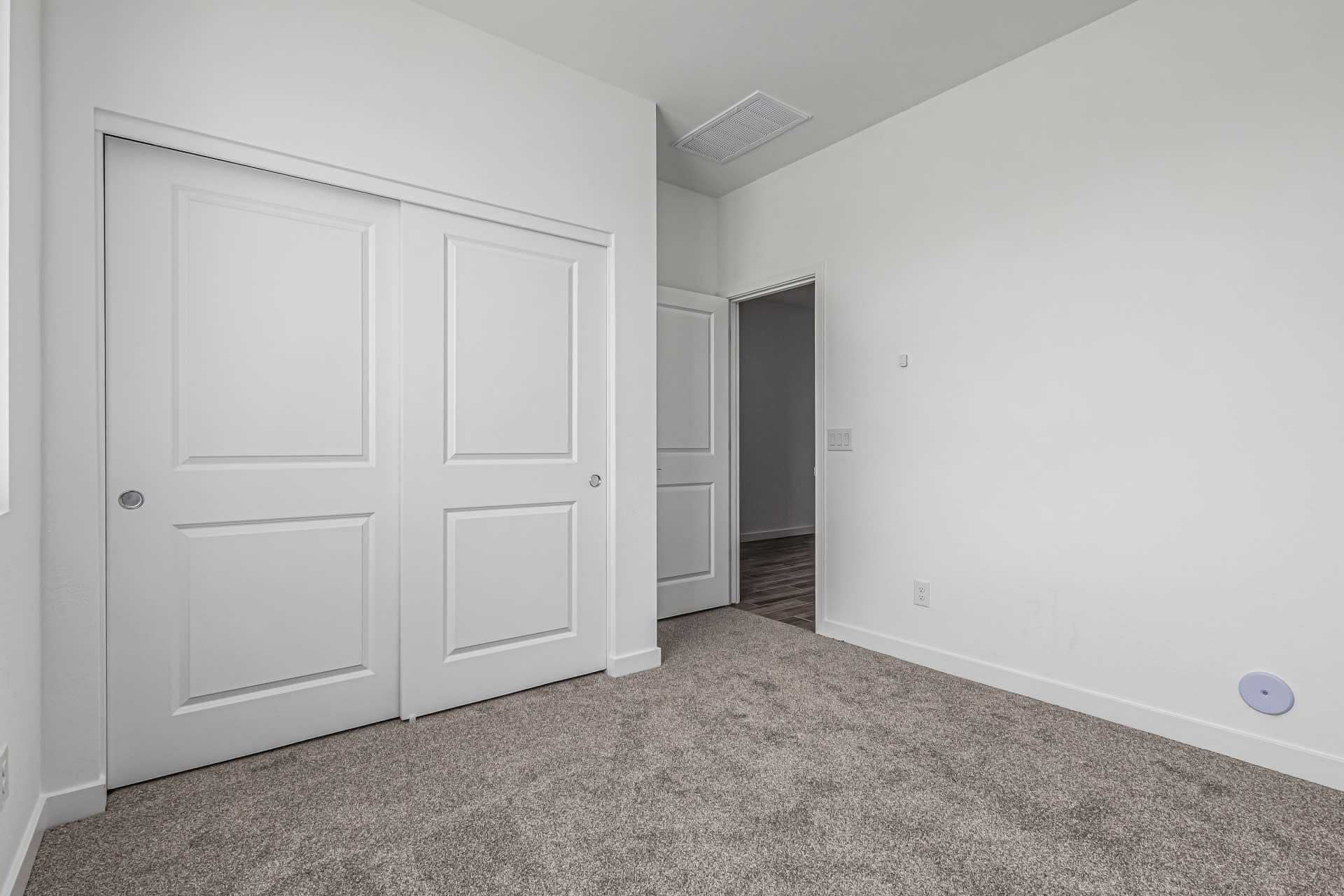 Lot 239 | Falcon Floorplan | The Villages at North Copper Canyon – Valley Series | New homes in Surprise, Arizona | Landsea Homes