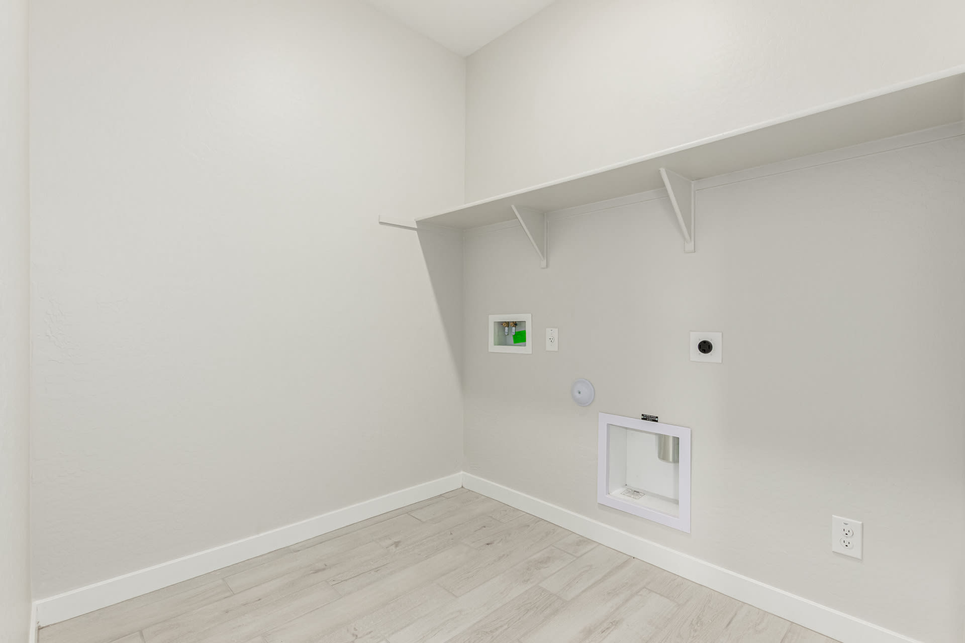 Lot 237 | Falcon Floorplan | The Villages at North Copper Canyon – Valley Series | New homes in Surprise, Arizona | Landsea Homes