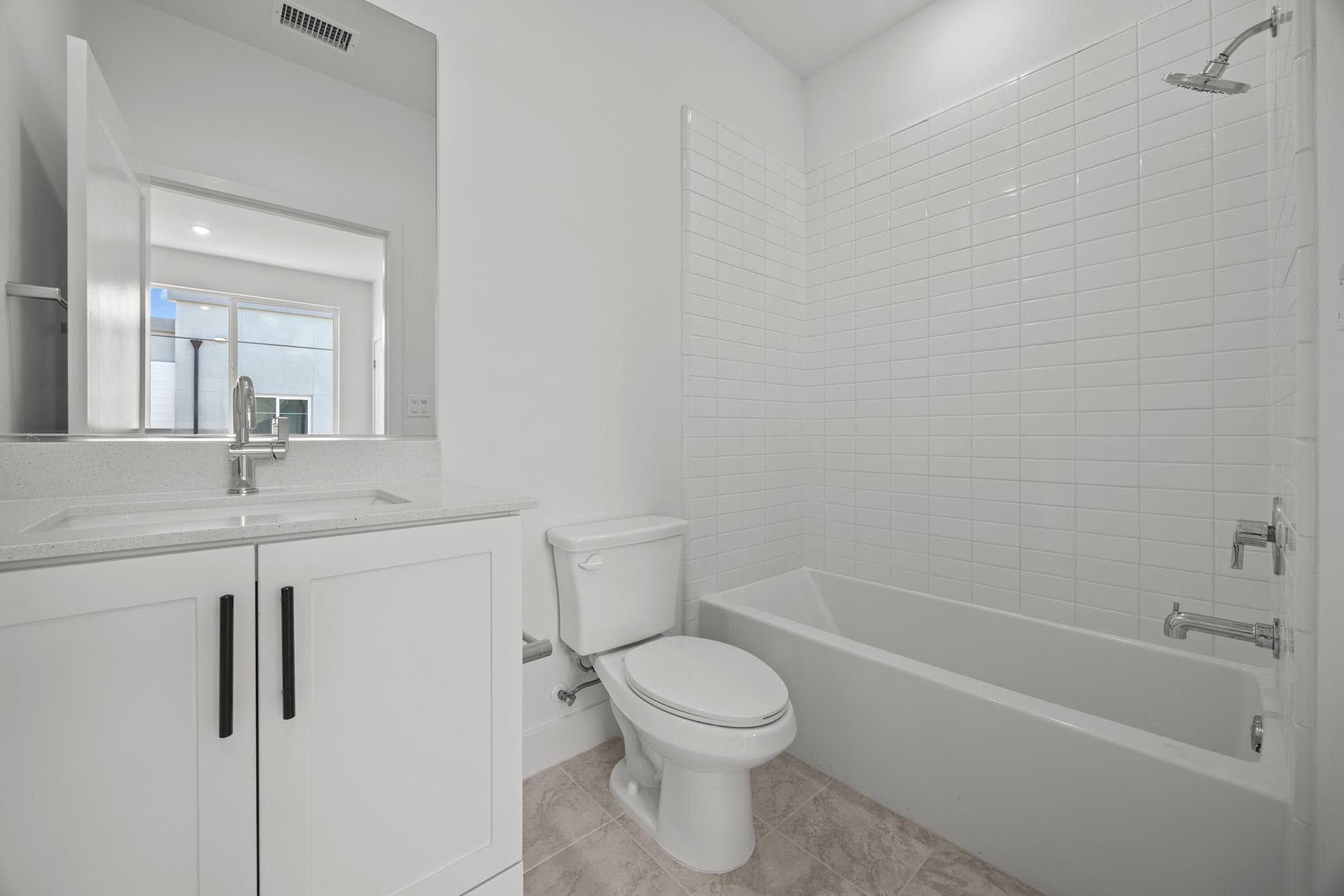 Bath – Plan One | Essex + Gage in Huntington Beach, CA by Landsea Homes