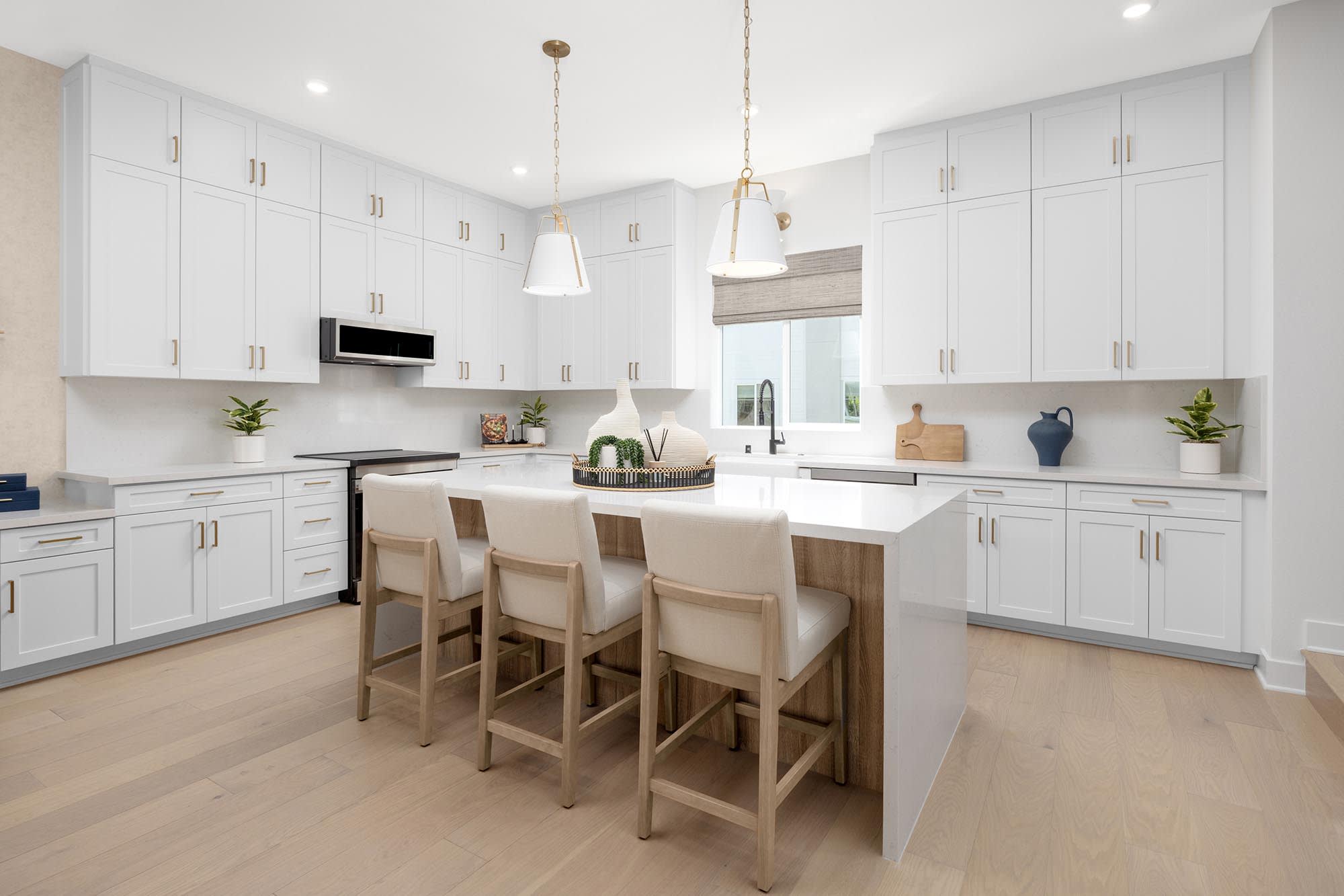 Kitchen – Plan Ten | Essex + Gage in Huntington Beach, CA by Landsea Homes