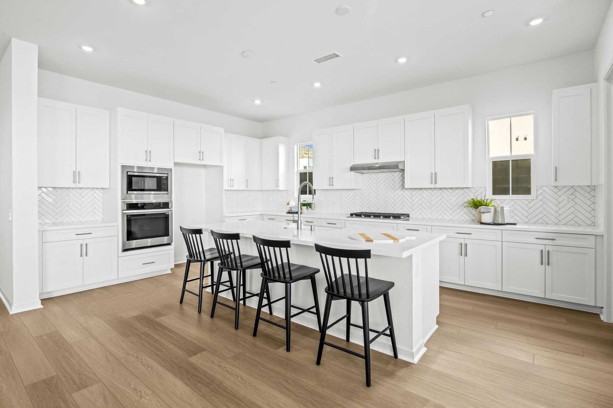 Kitchen | Lot 127 | Skyeland at Narra Hills in Fontana, CA by Landsea Homes