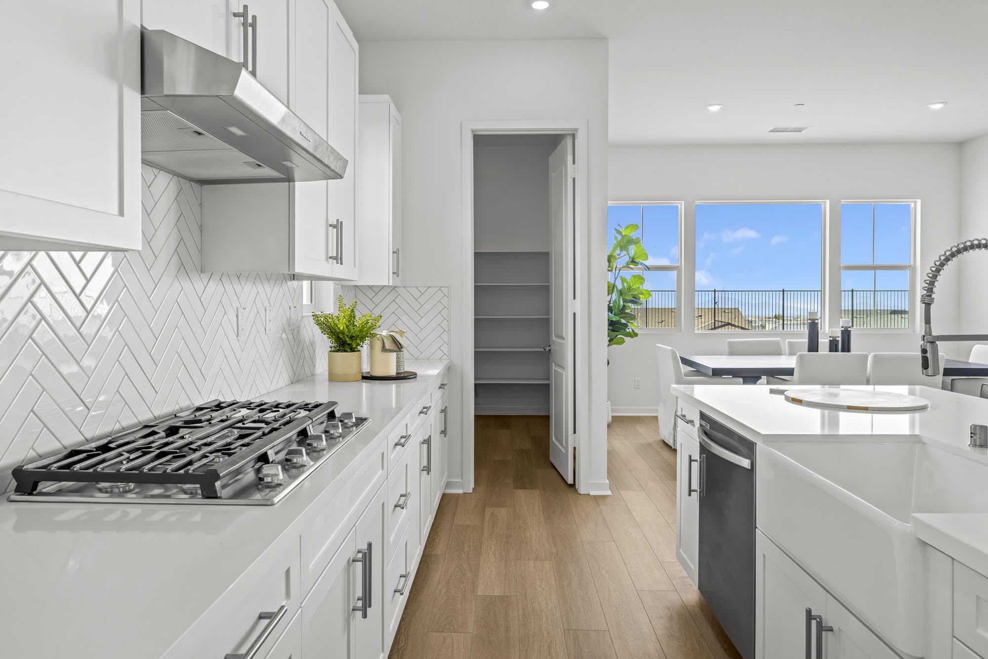 Kitchen | Lot 127 | Skyeland at Narra Hills in Fontana, CA by Landsea Homes