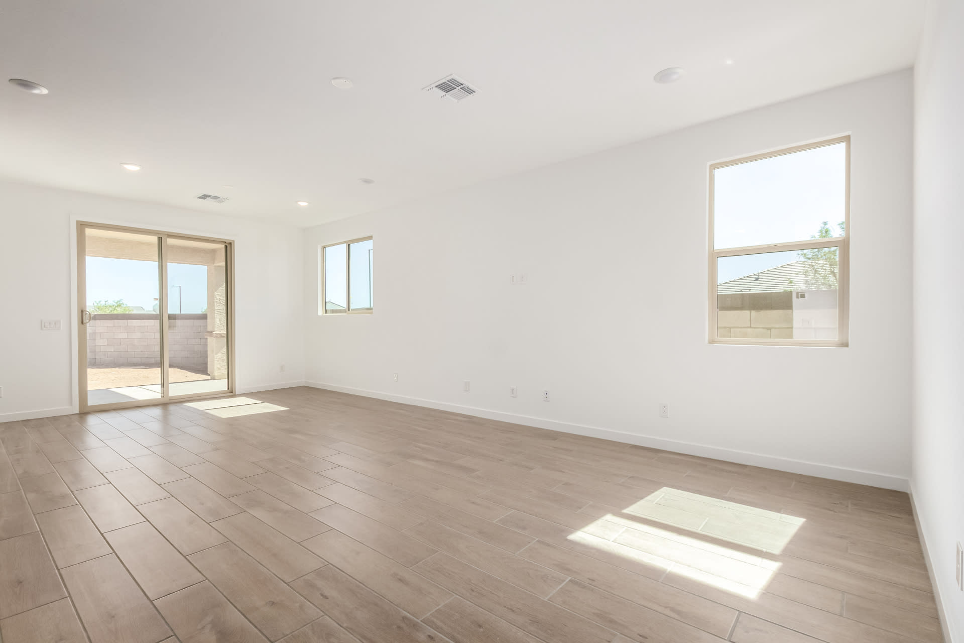 Lot 15 | Madera | The Villages at North Copper Canyon - Canyon Series | Surprise, AZ | Landsea Homes